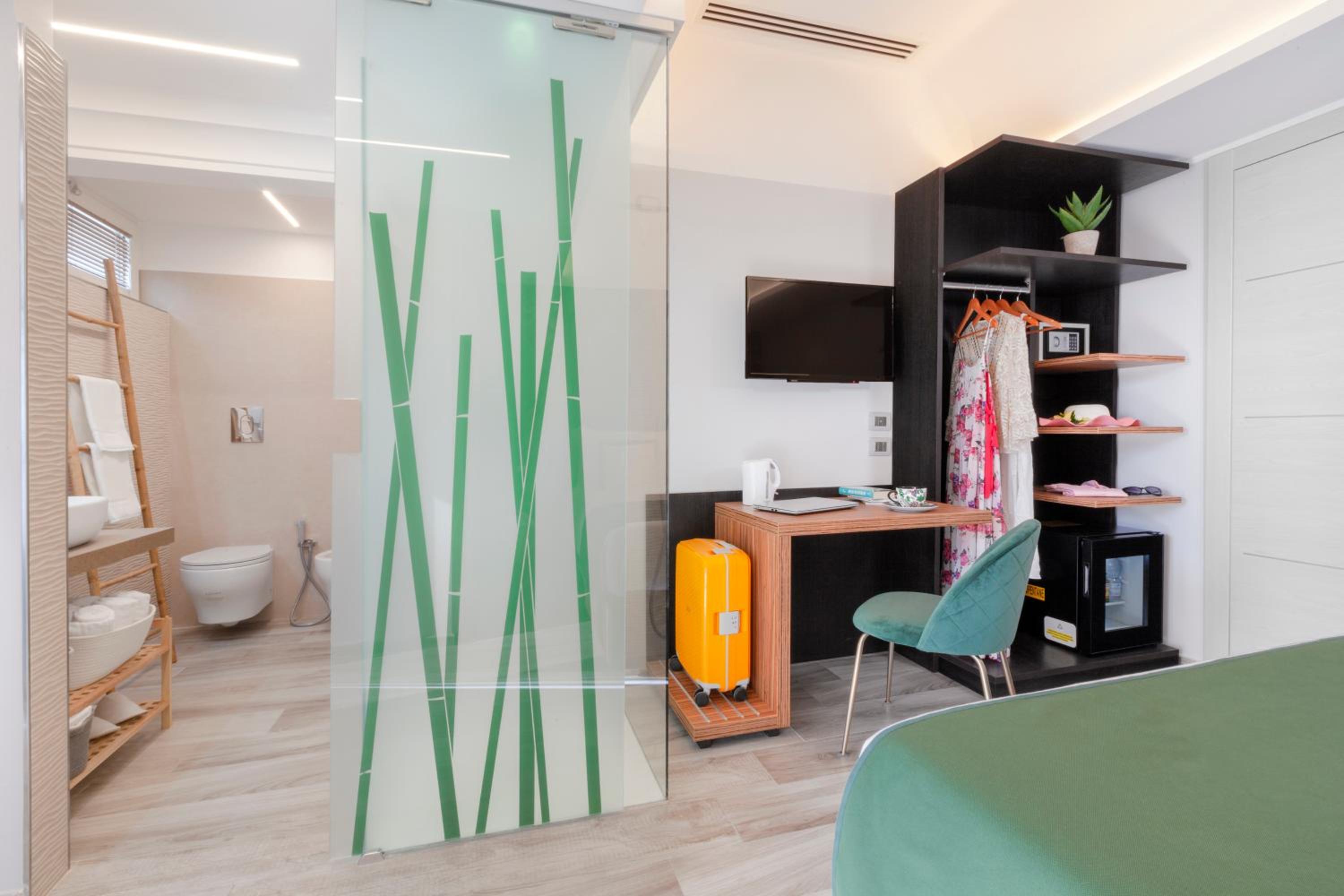 Double or Twin Room - Disability Access - Photo 4