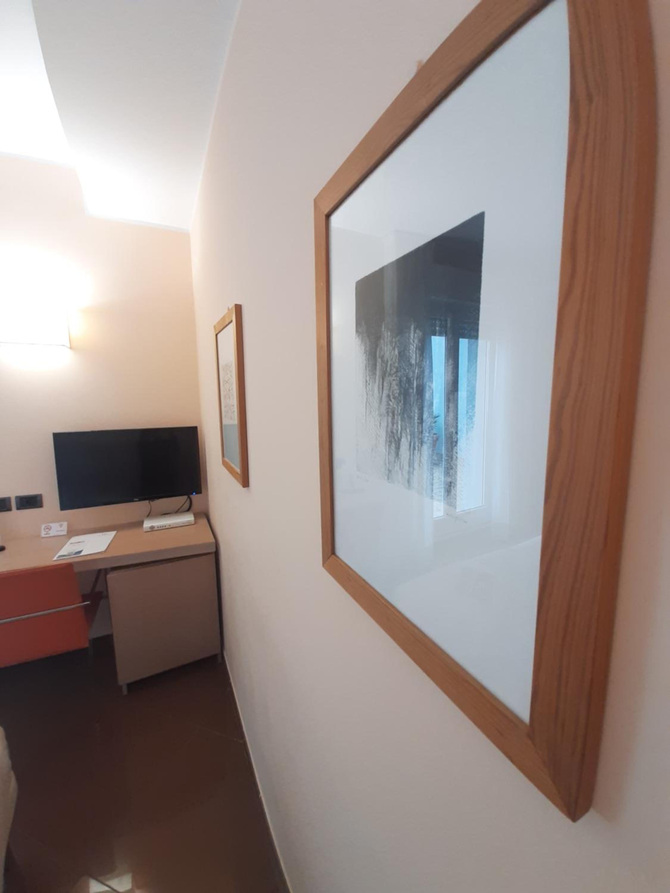 Standard Double or Twin Room - Photo 6