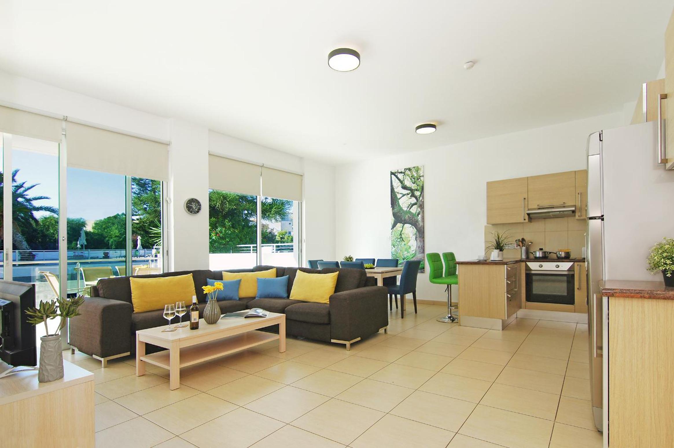 Apartment photo 1
