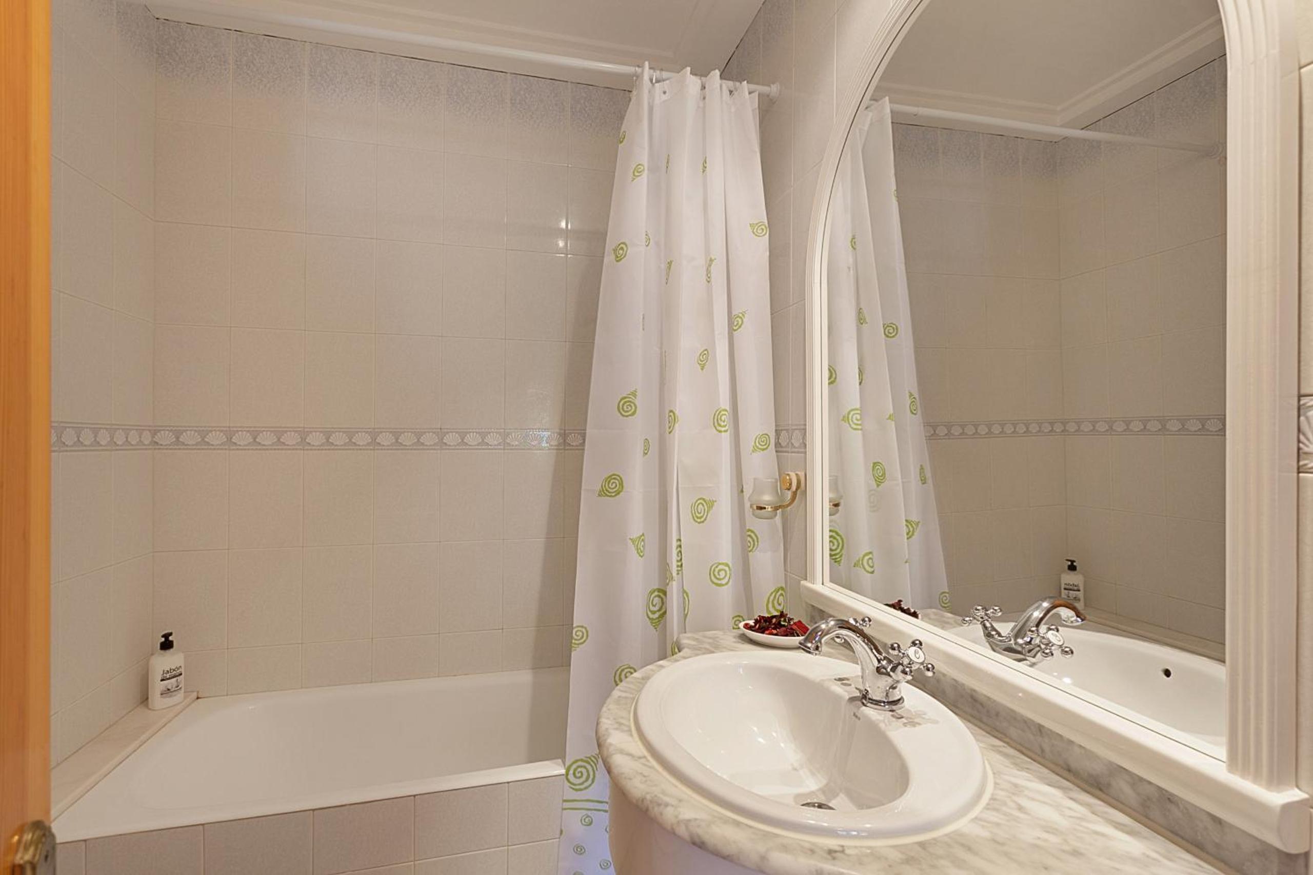 Villa with Private Pool photo 3