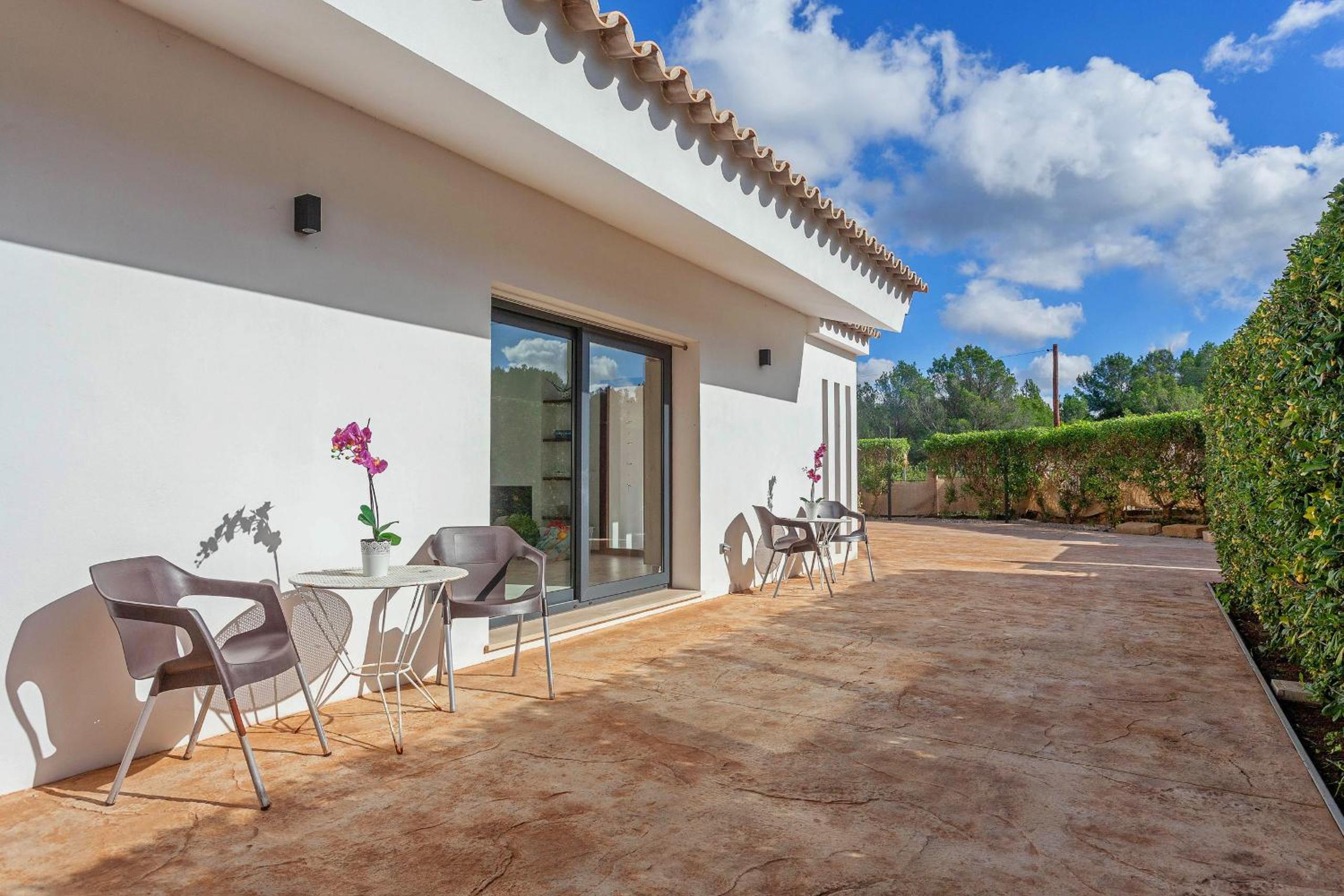 Villa with Private Pool photo 3