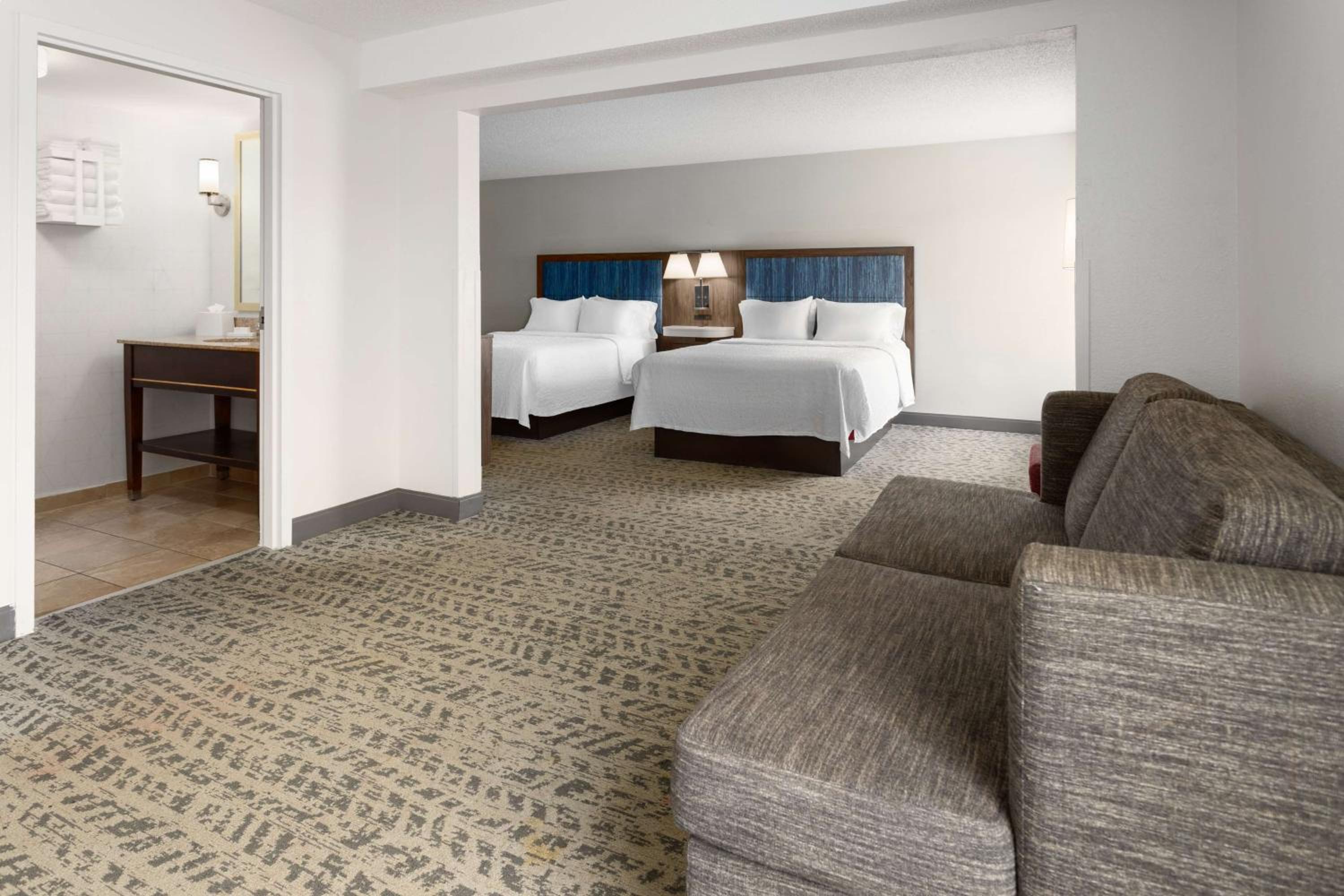 Queen Room with Two Queen Beds and Sofa Bed - Non-Smoking