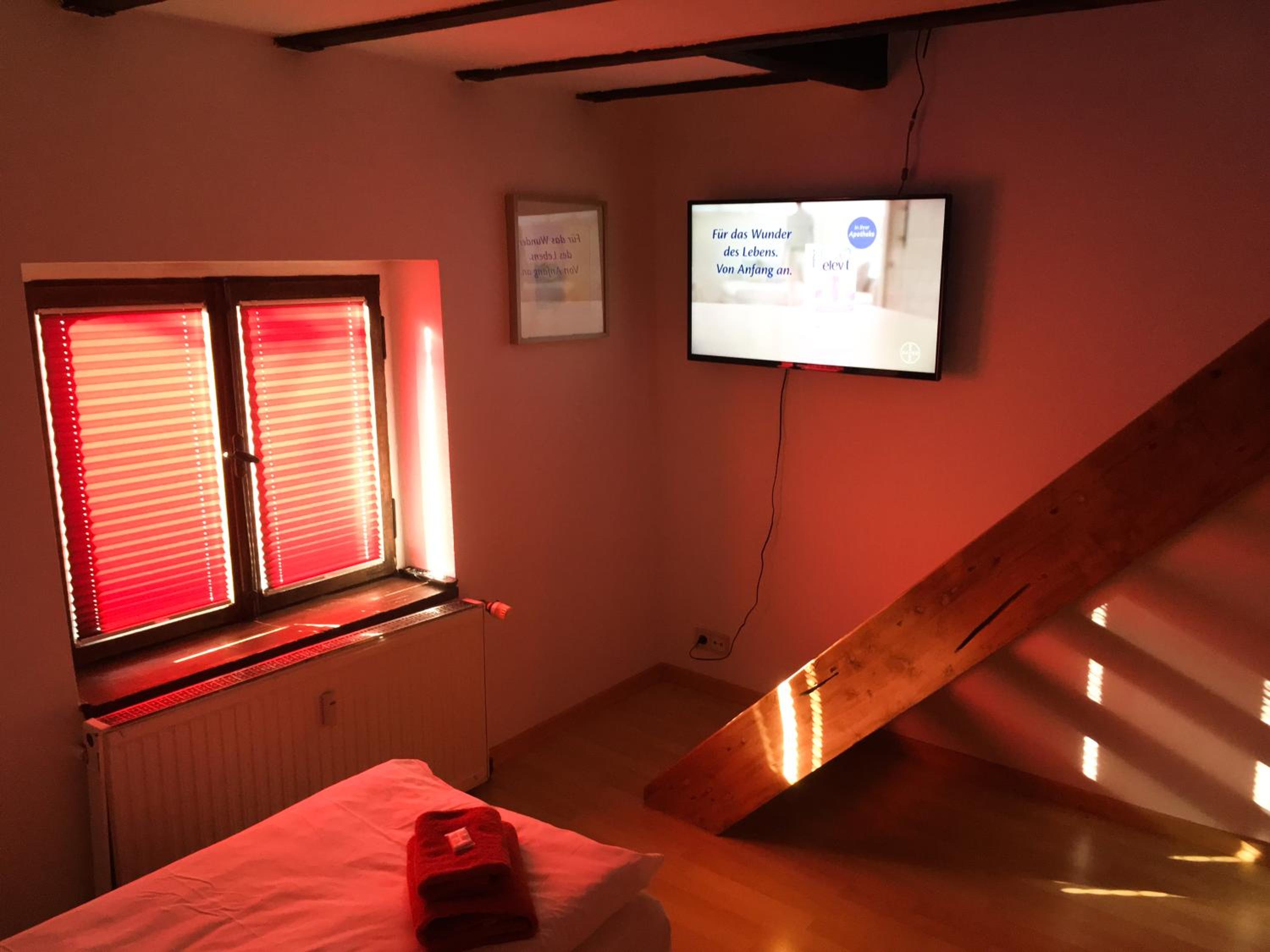 Standard Family Room photo 3