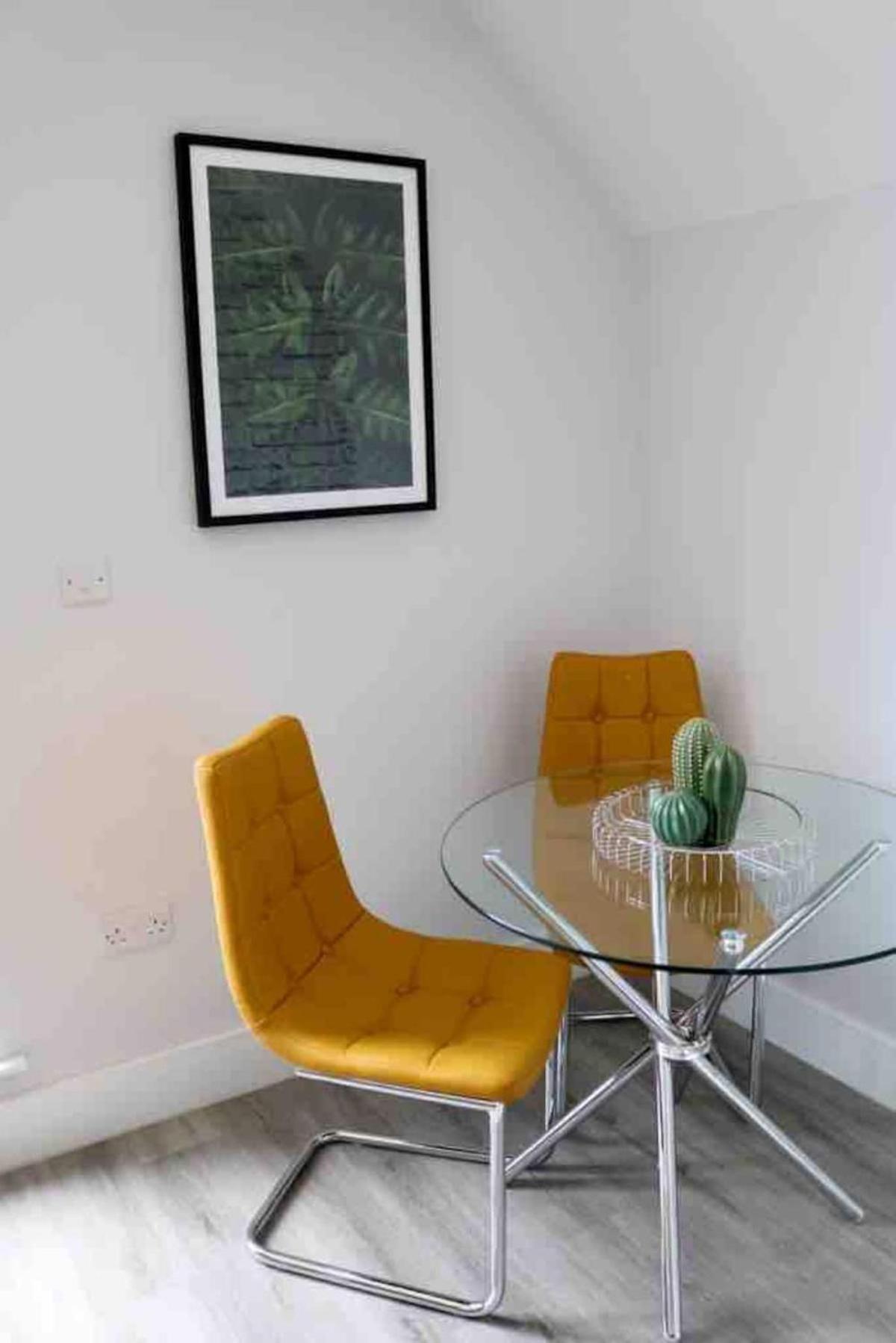 One-Bedroom Apartment - Photo 9