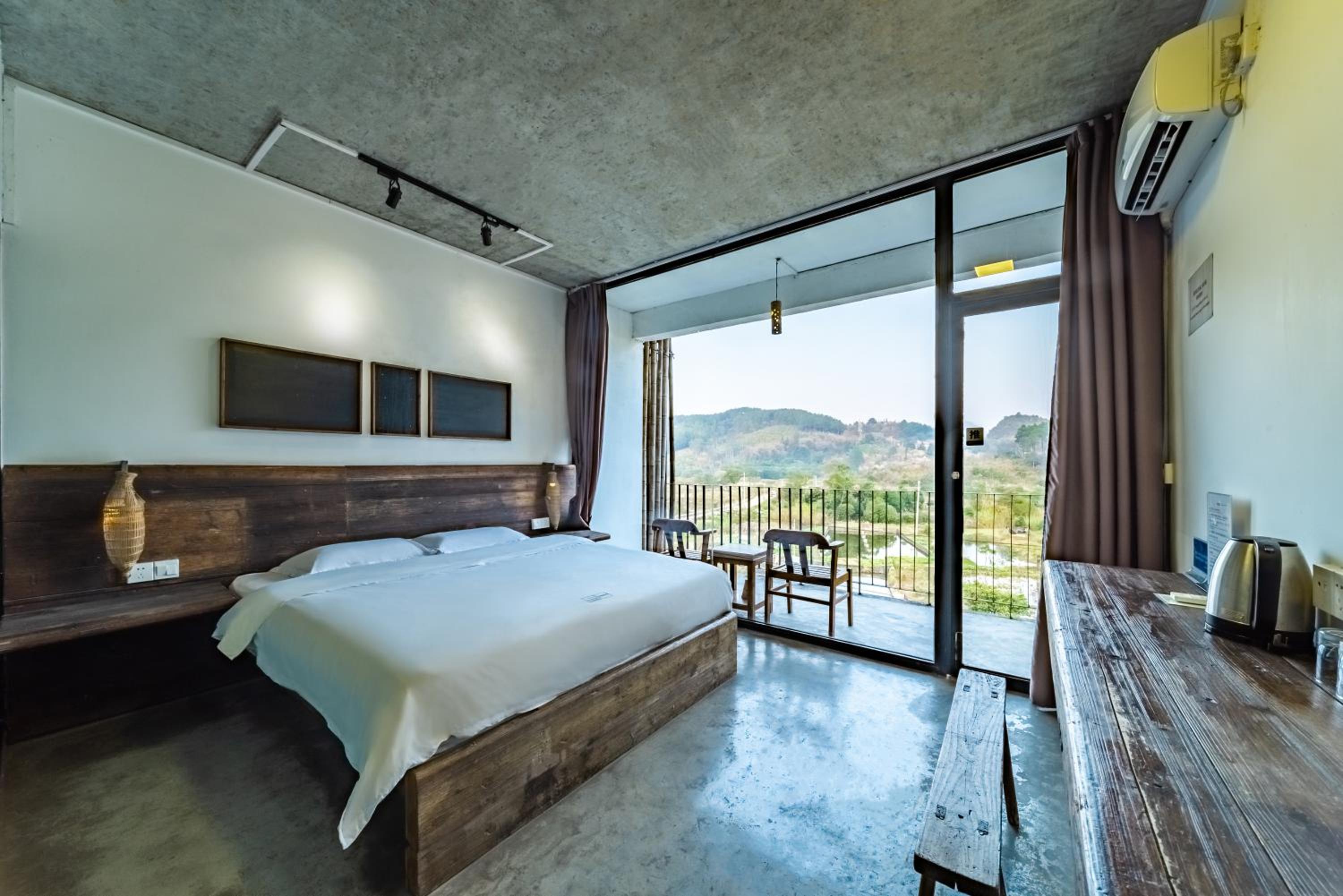 Double Room with View