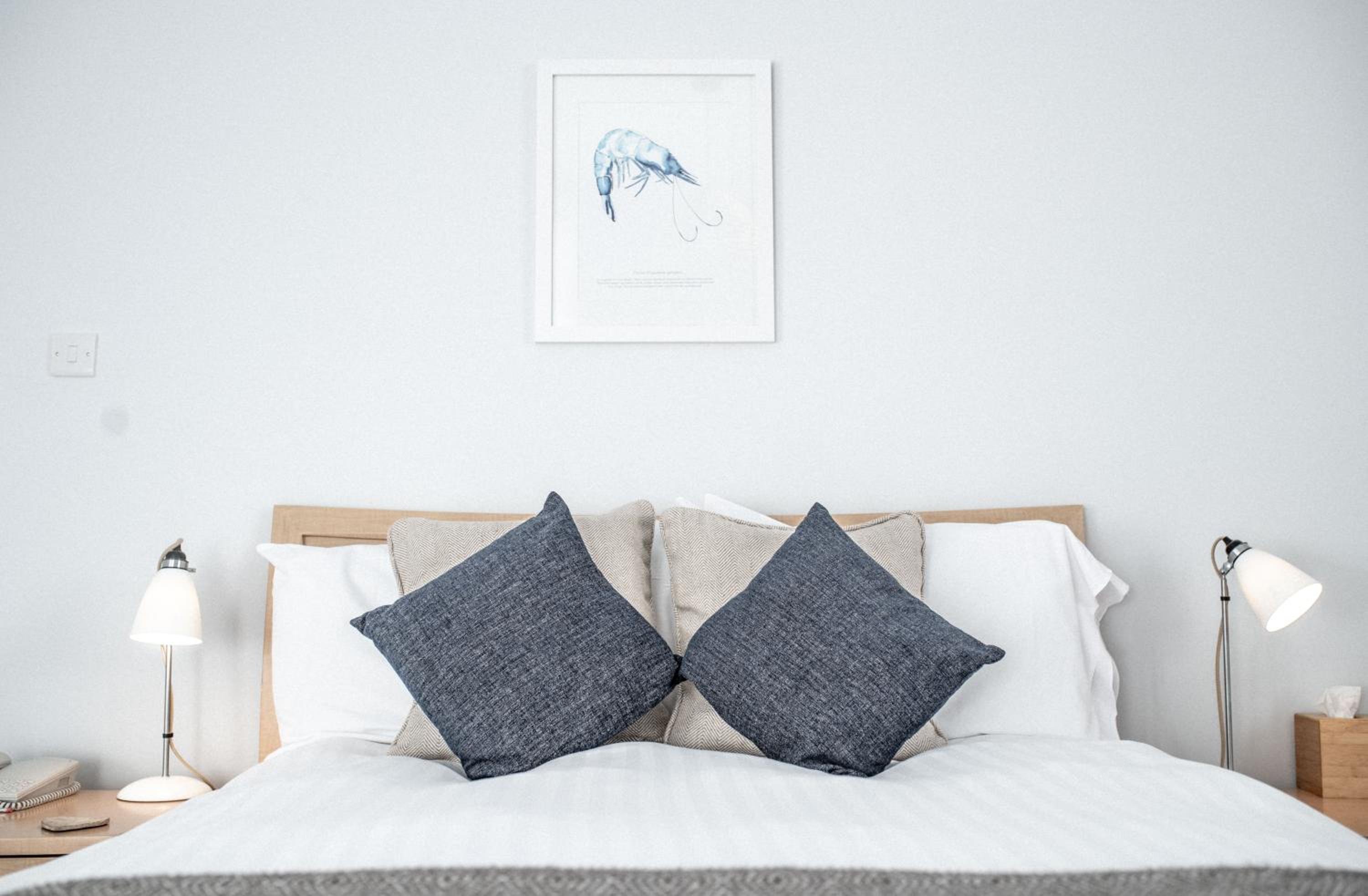 Large Double Room photo 3