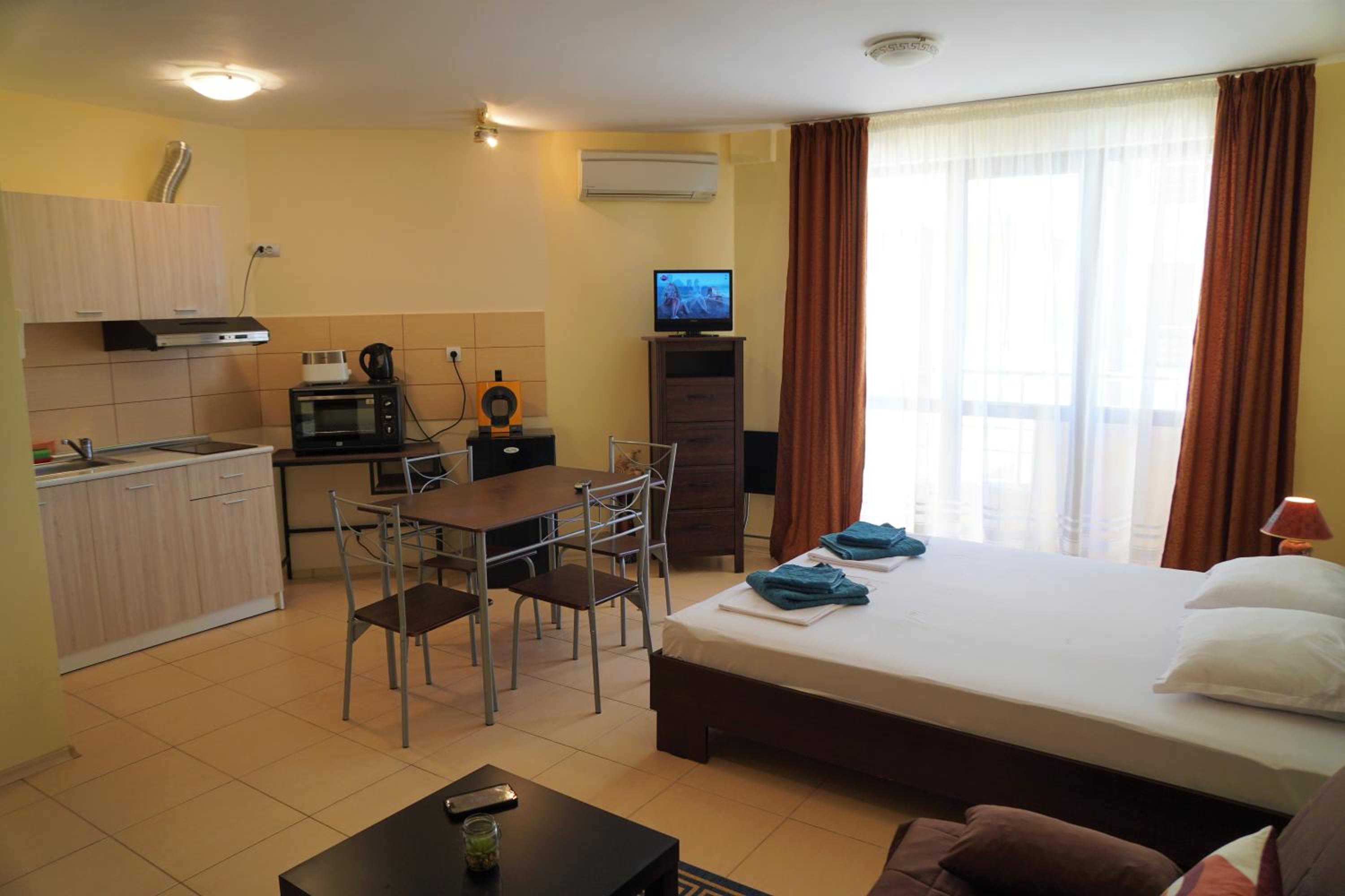 Studio Apartment with Sea View photo 2
