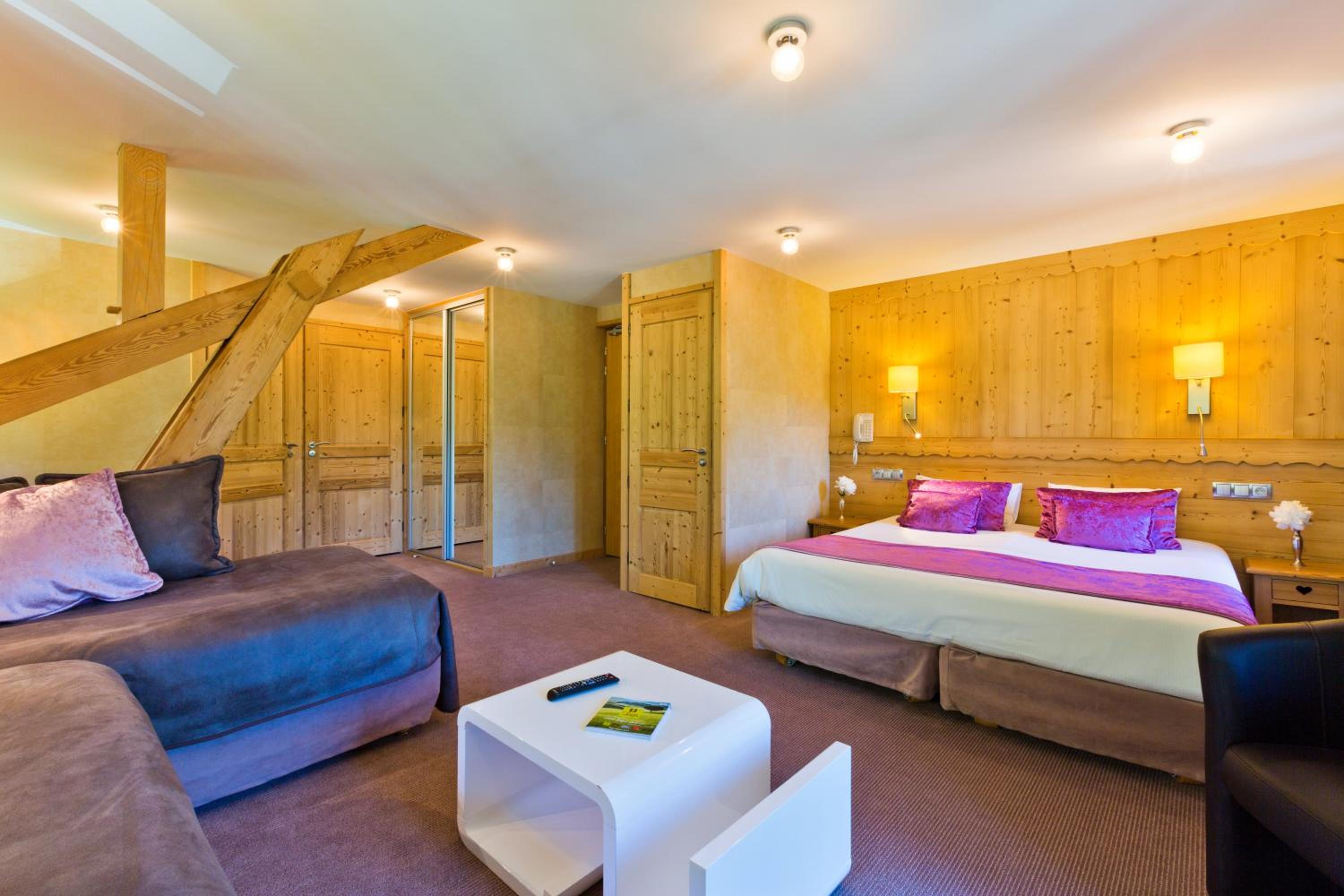 Family Room with Balcony - Photo 1