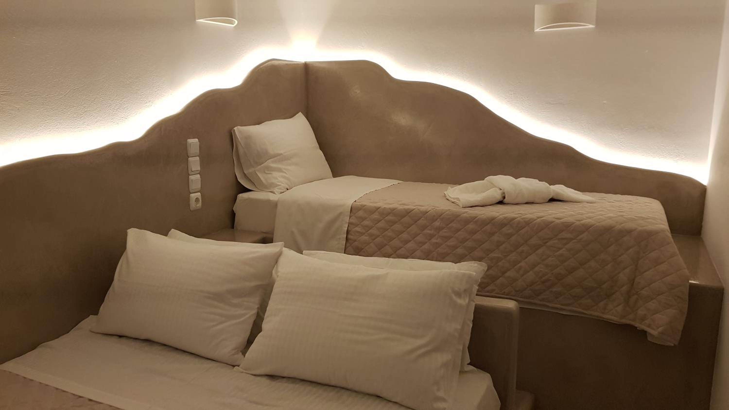 Standard Triple Room with Sea View photo 2