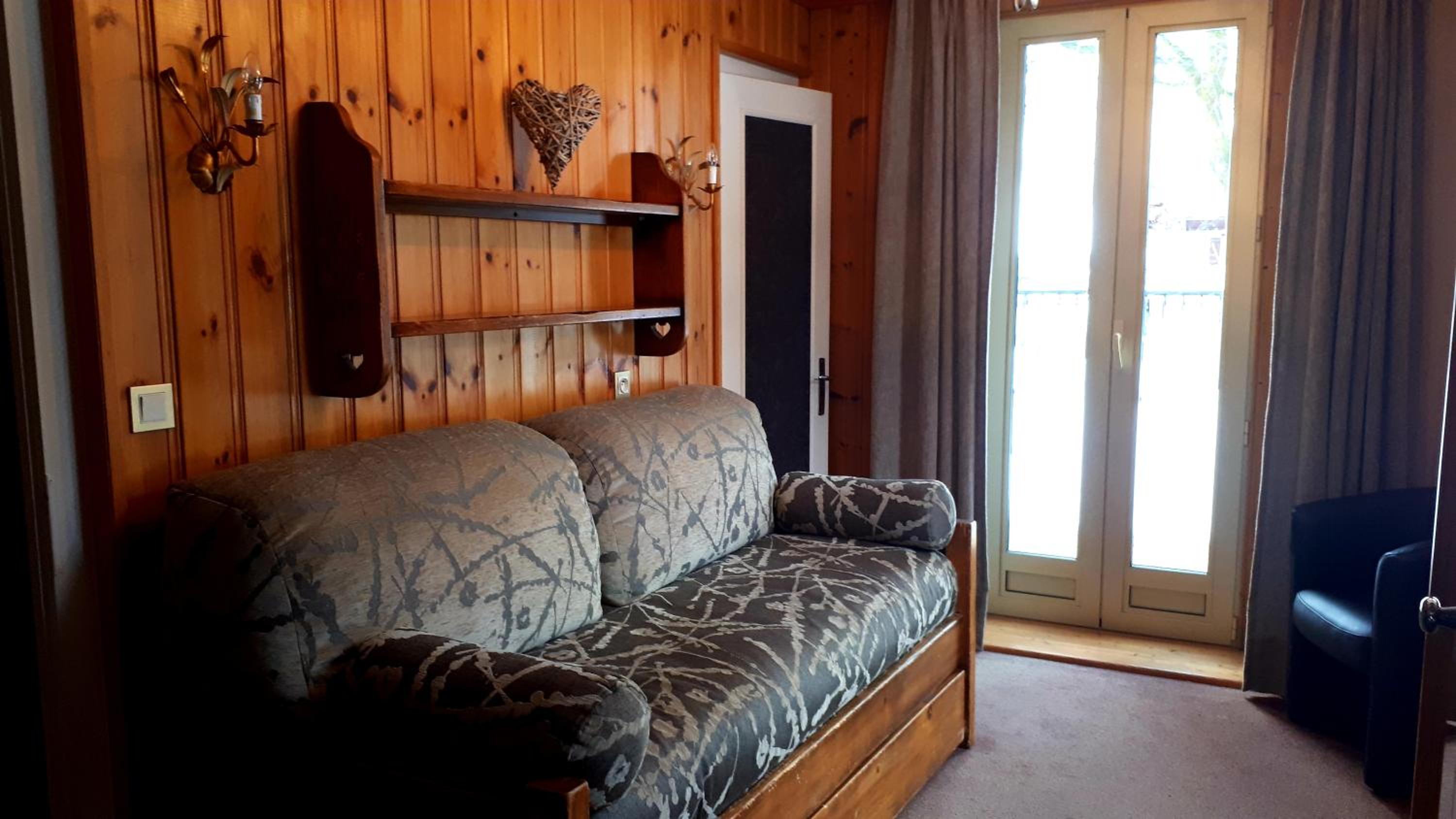 Family Room with Balcony - Photo 3