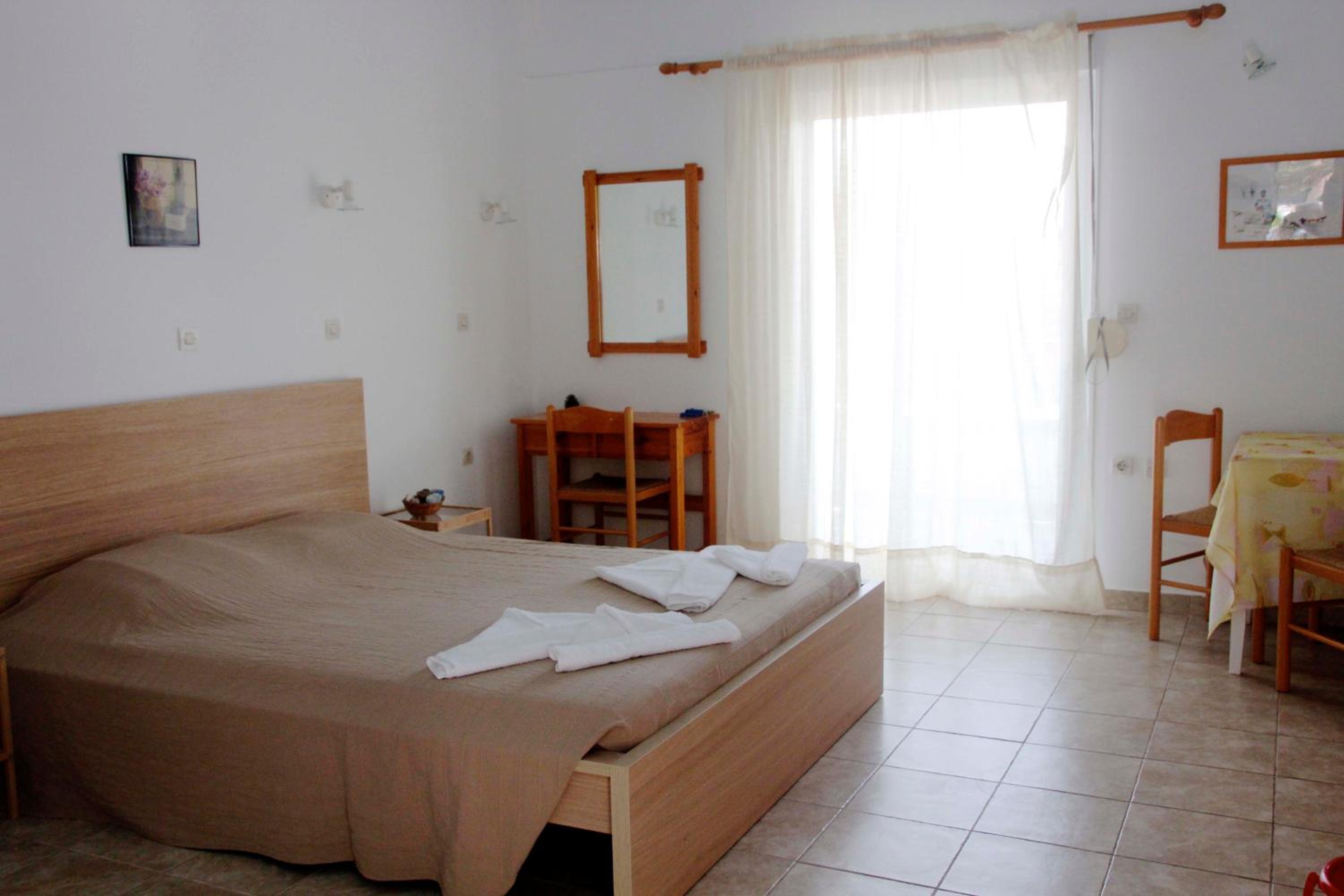 Superior Triple Room with Sea View photo 3