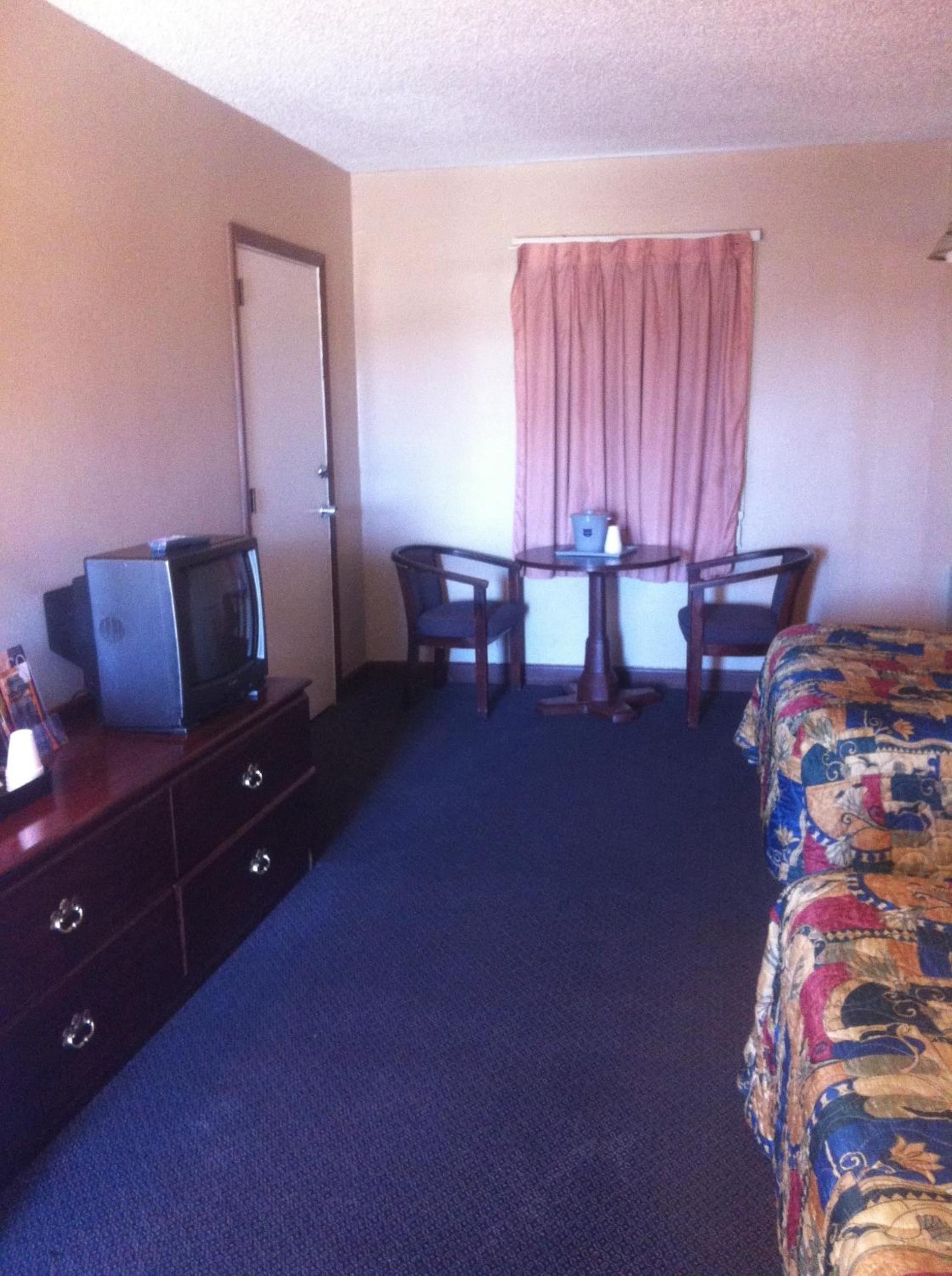 Double Room with Spa Bath - Photo 3