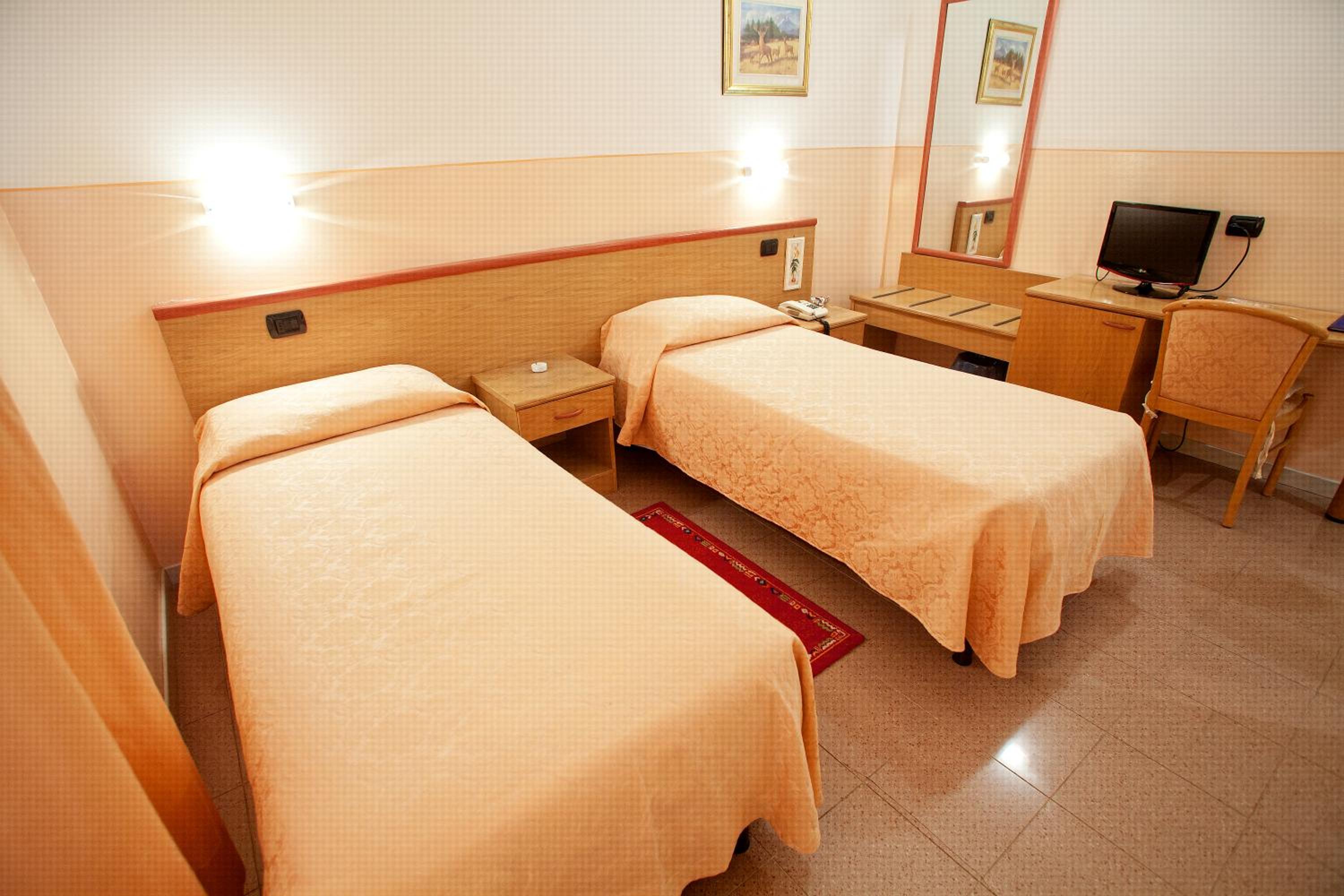 Classic Double or Twin Room photo 1