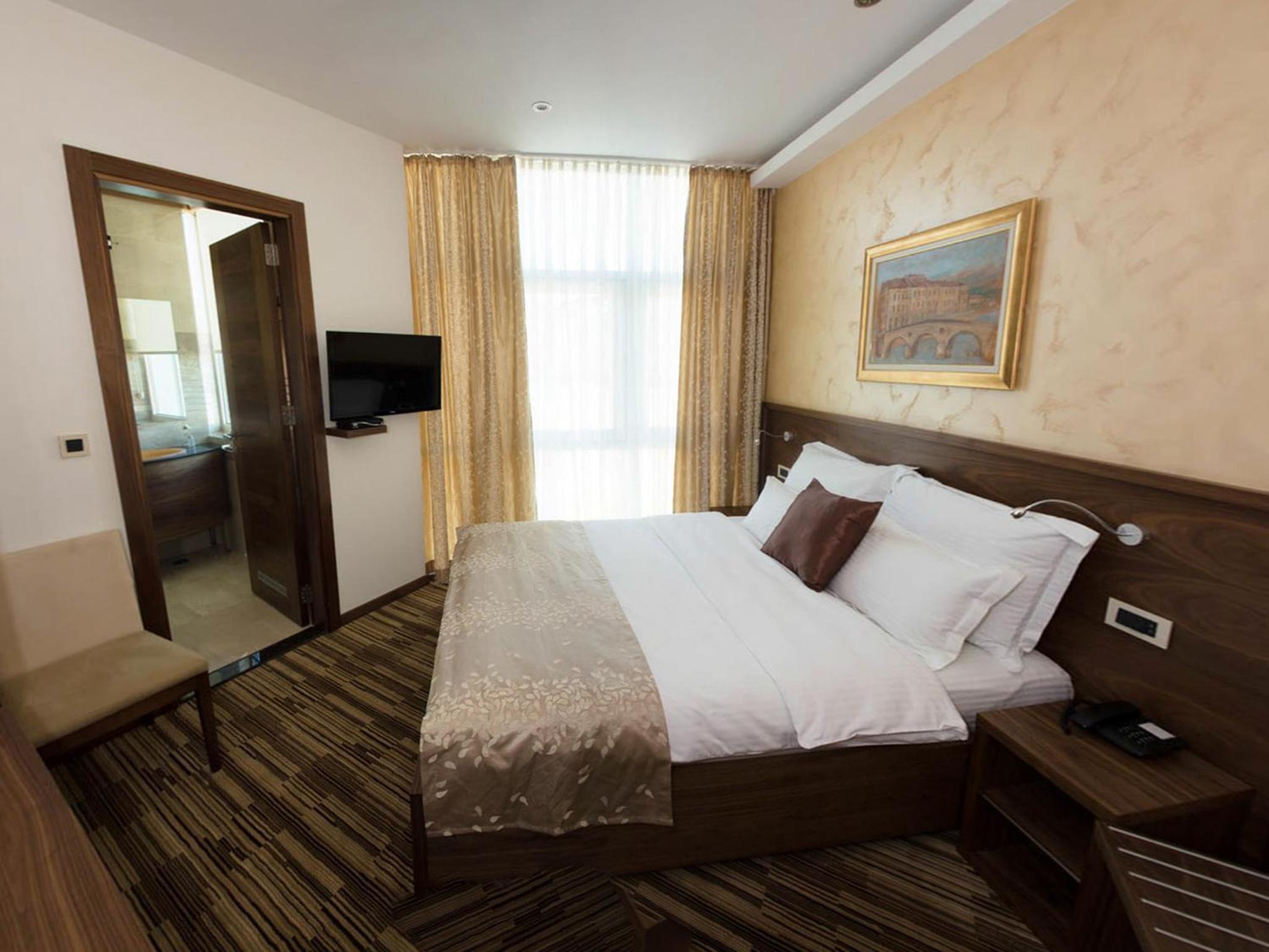Deluxe Double Room - Photo 3