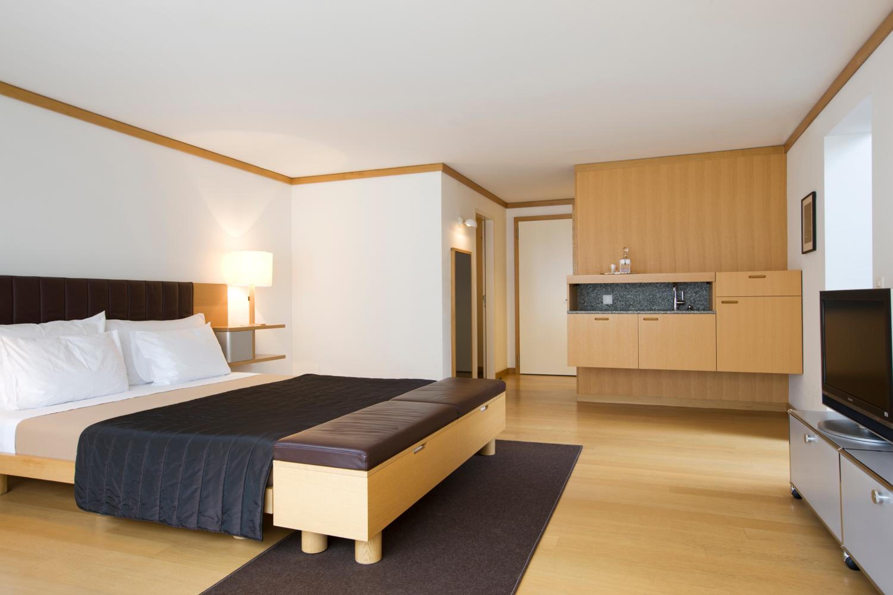 Deluxe Double Room - Photo 14