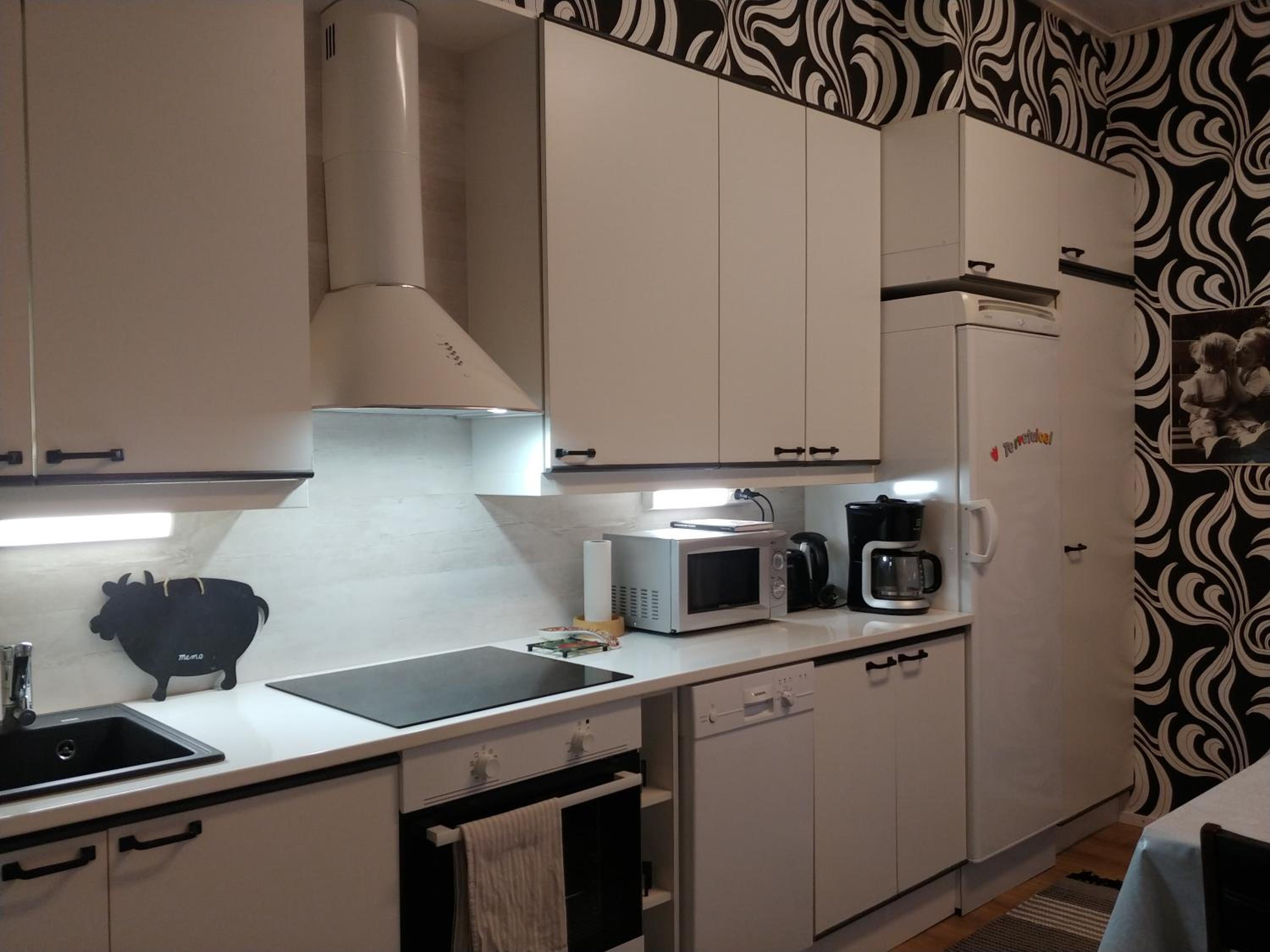 One-Bedroom Apartment - Photo 33