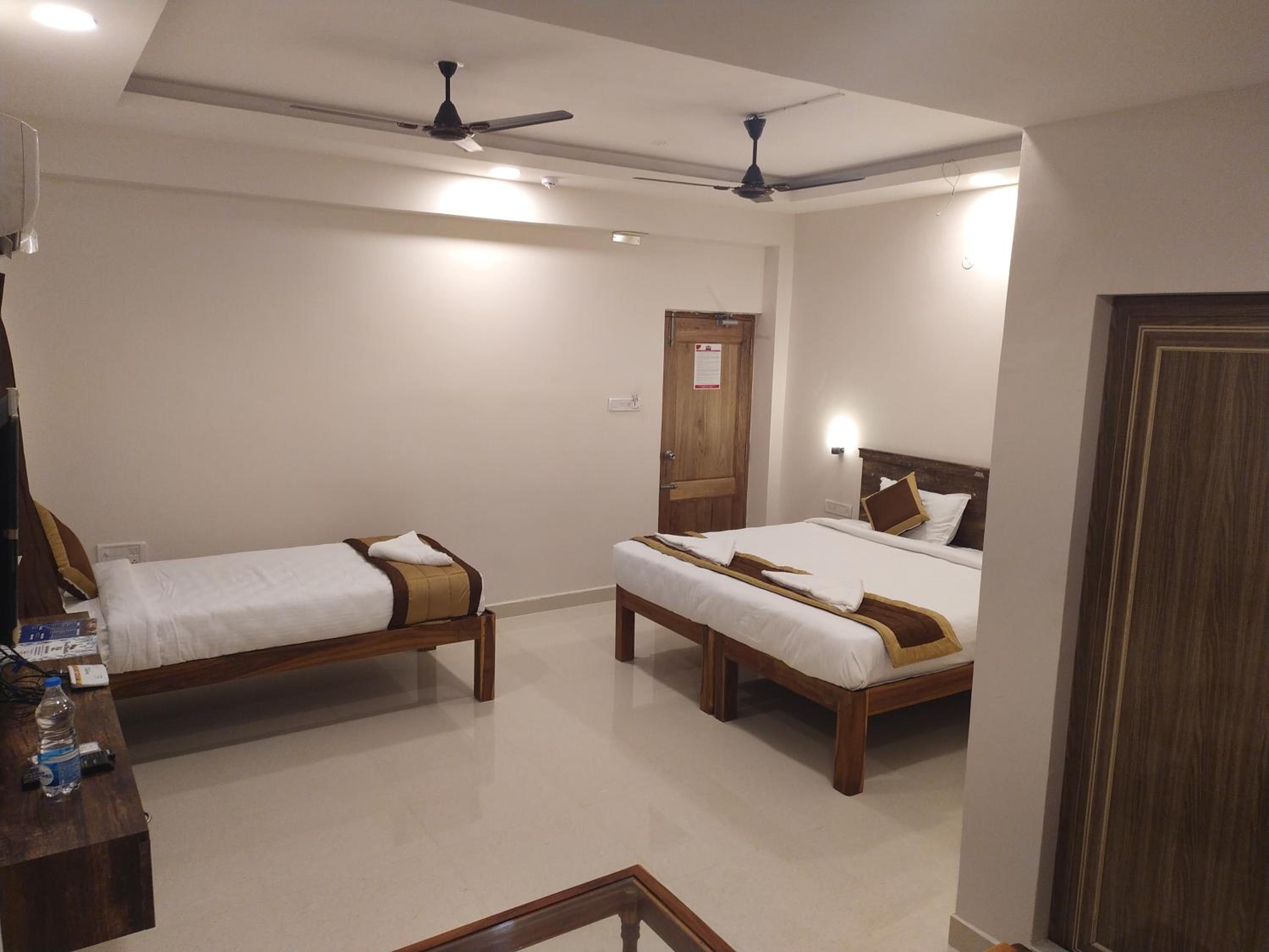 Executive Triple Room - Photo 15