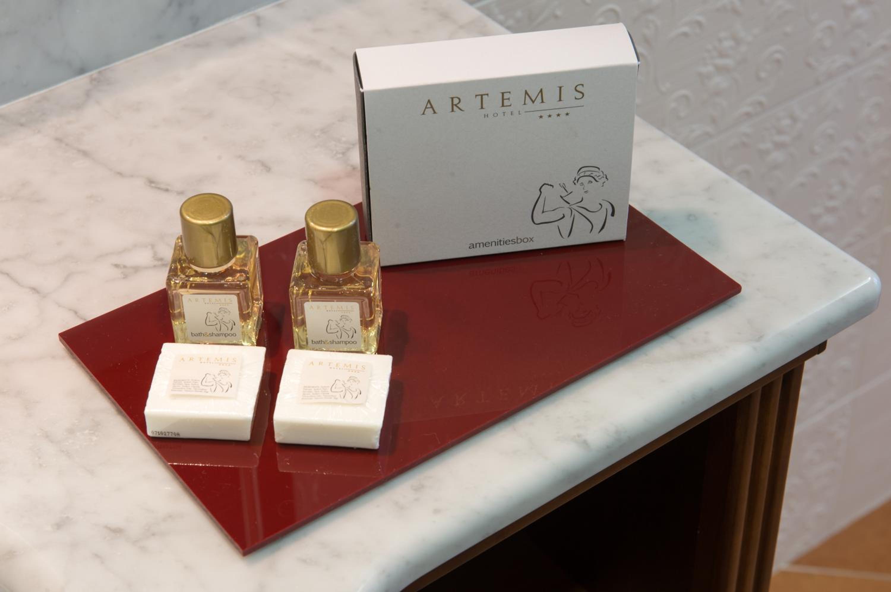 Classic Triple Room - Photo 5