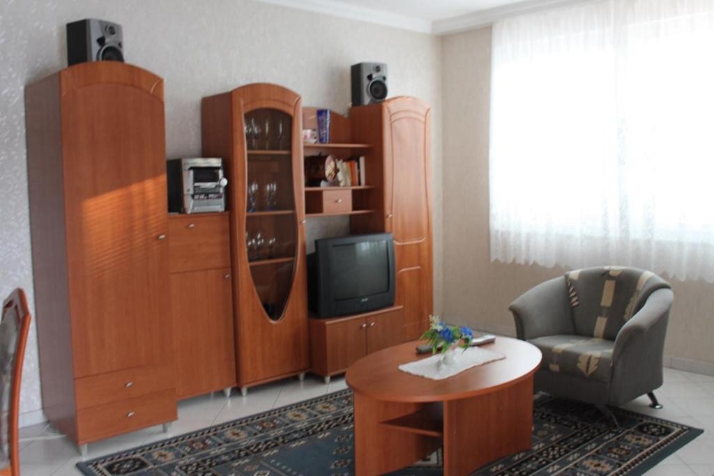 One-Bedroom Apartment photo 3