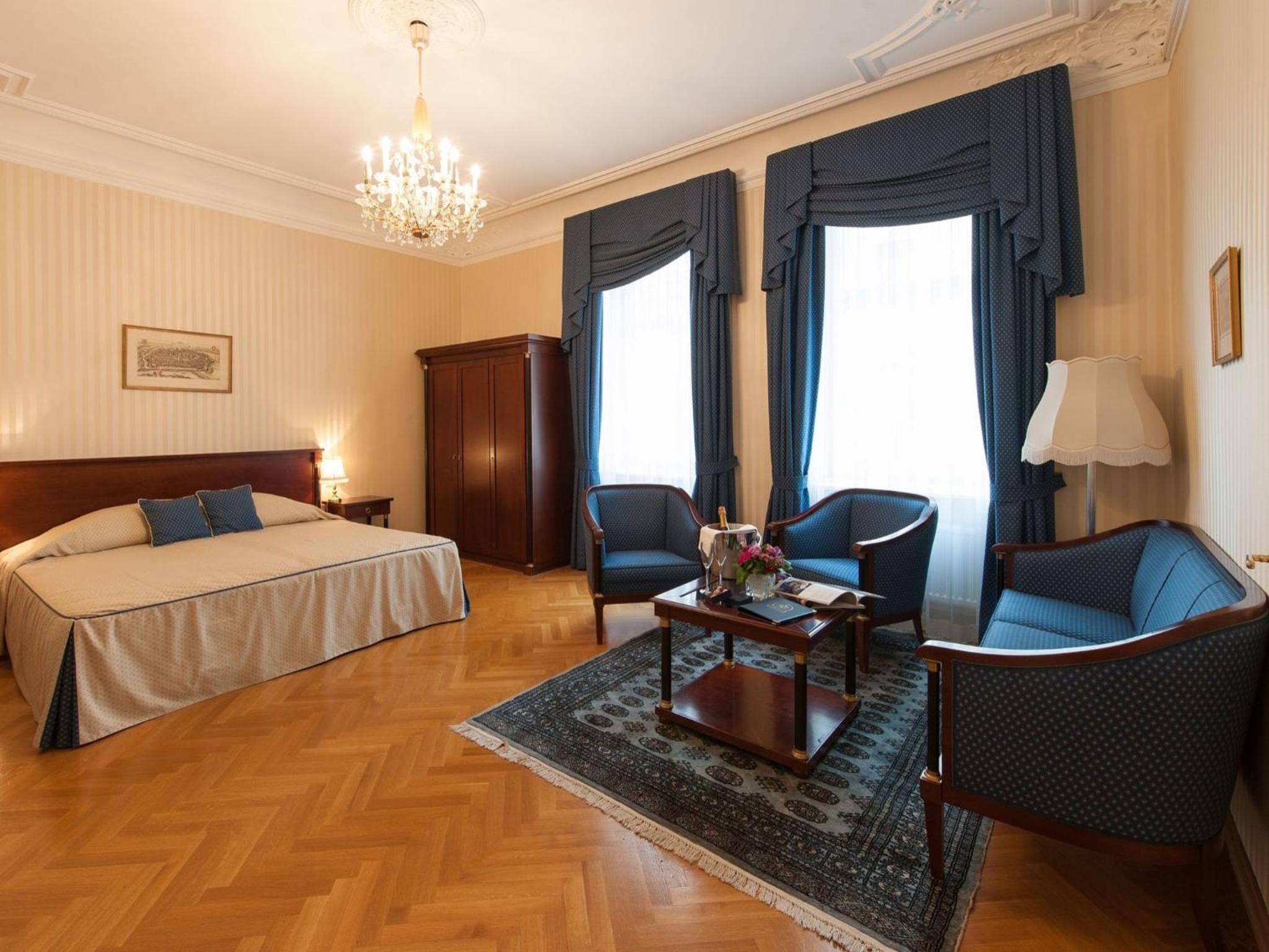 Classic Double Room