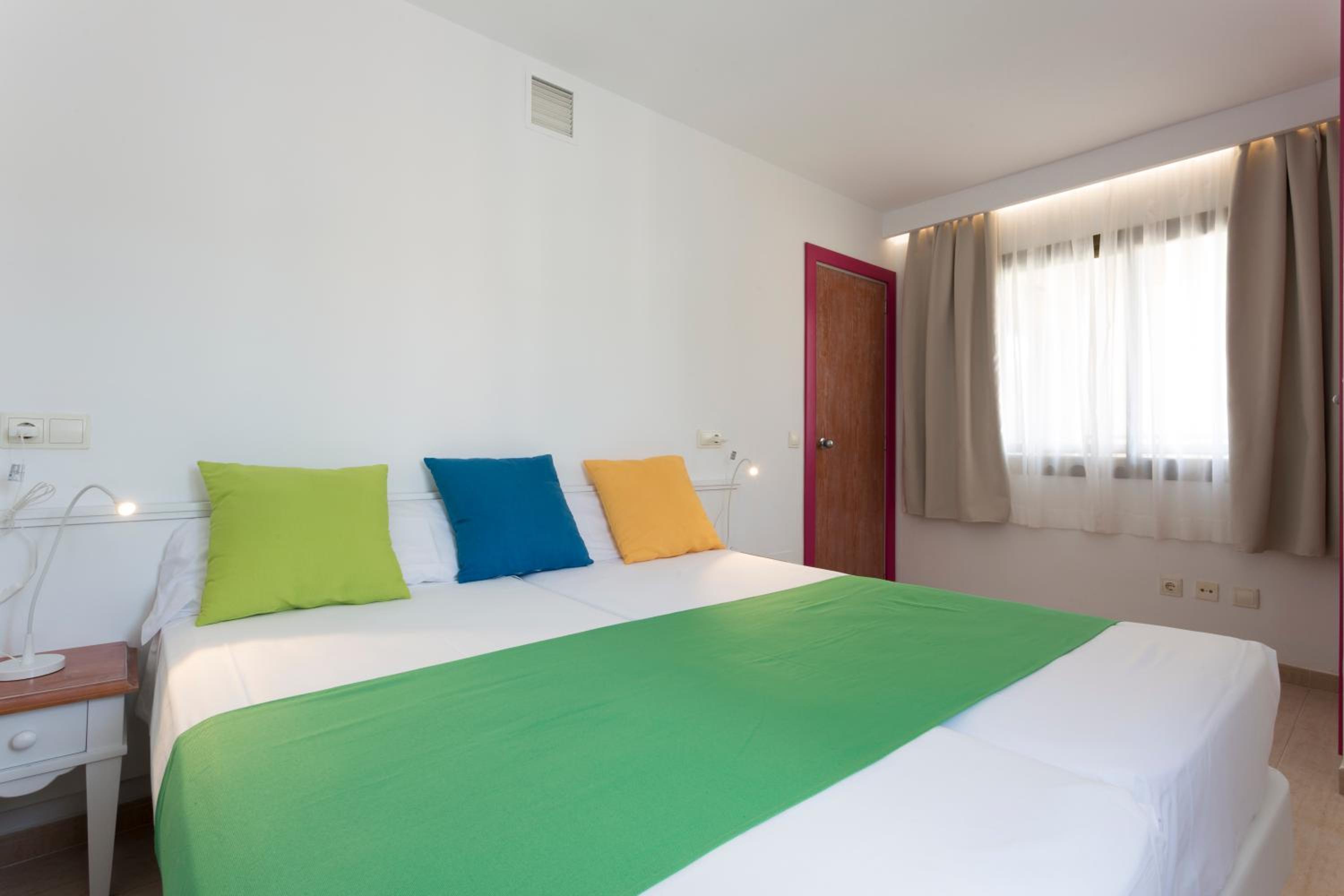 Standard Double Room - Photo 3