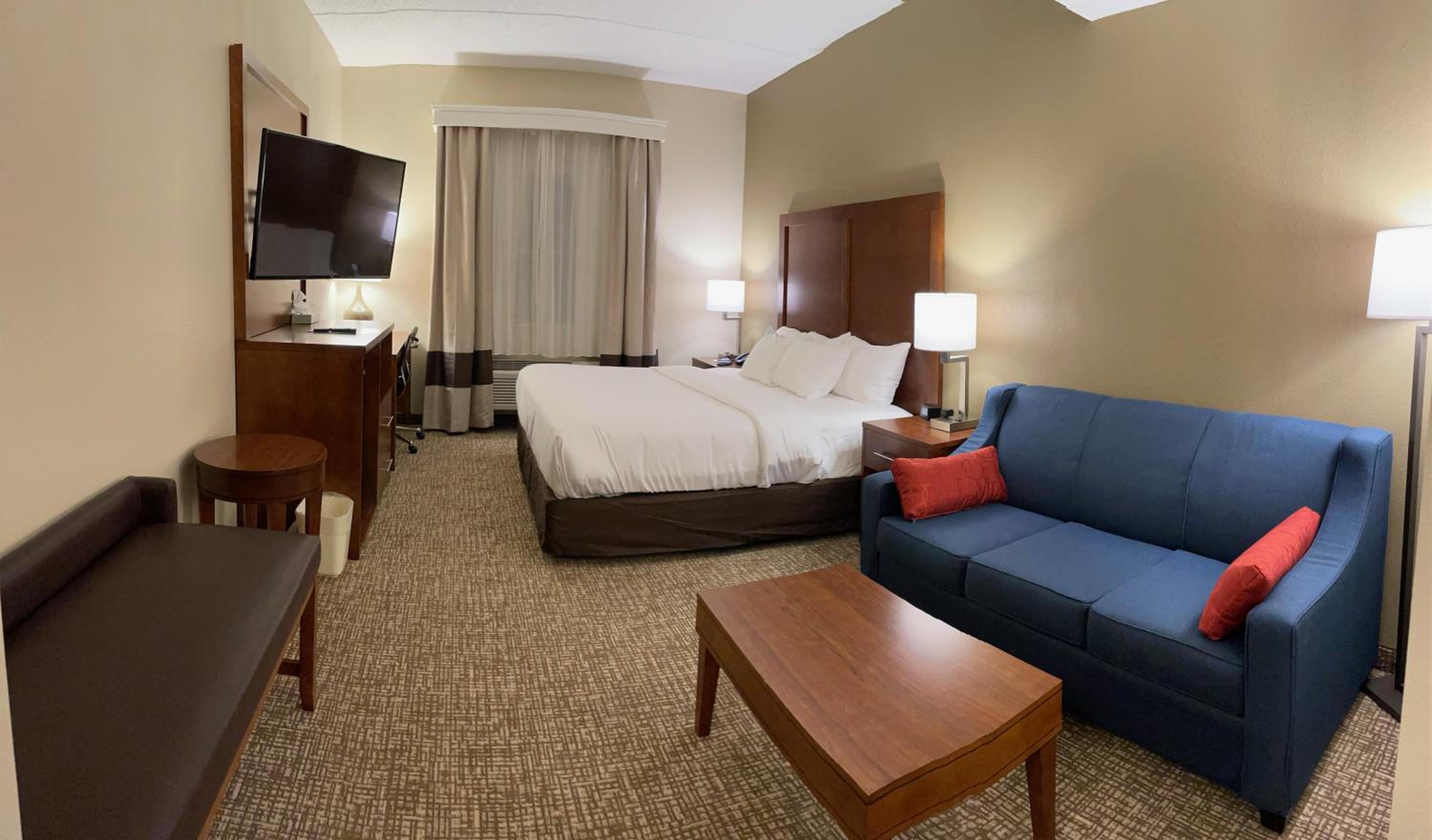 King Suite - Non-Smoking - Photo 1