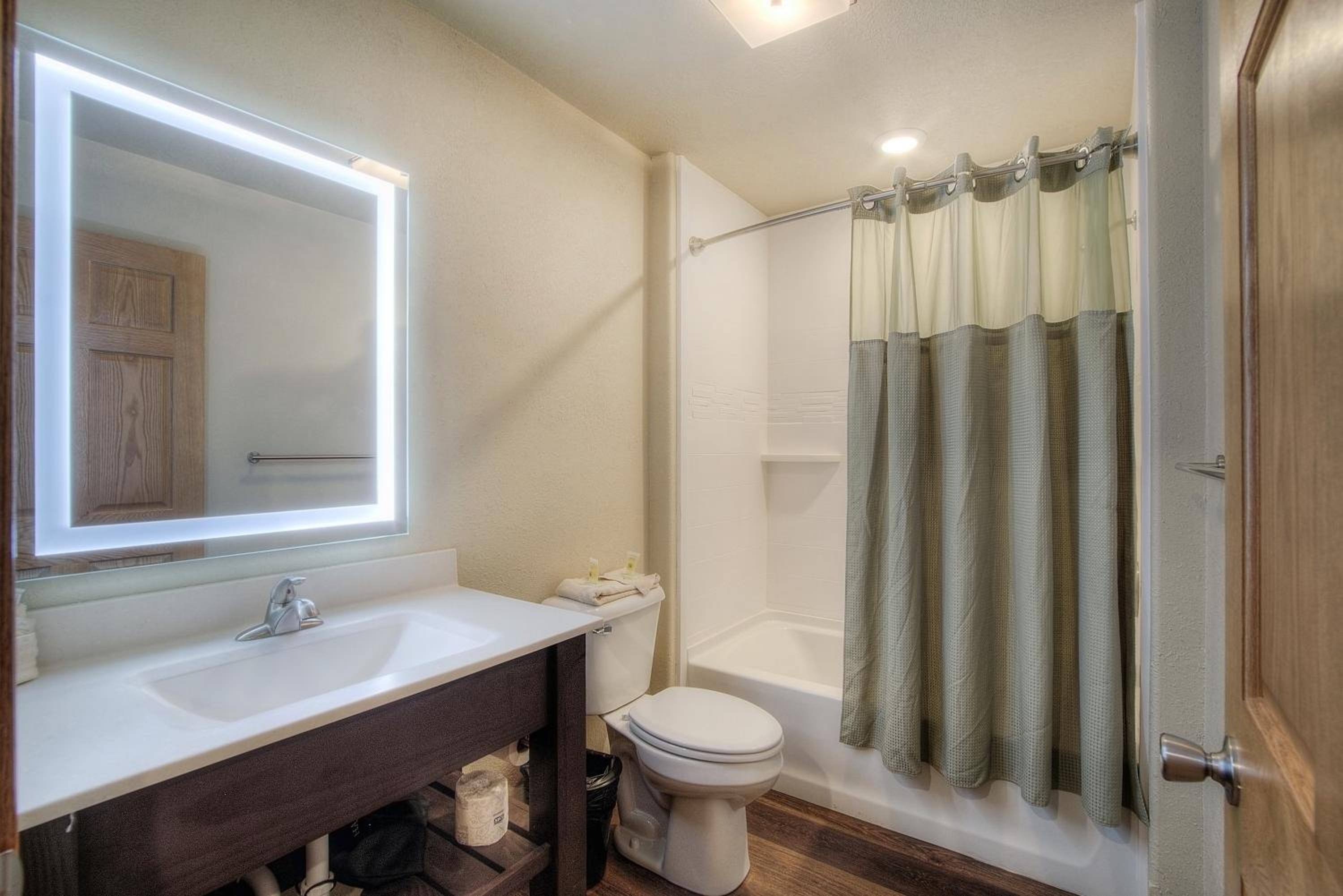 Two Queen Motel Room photo 2