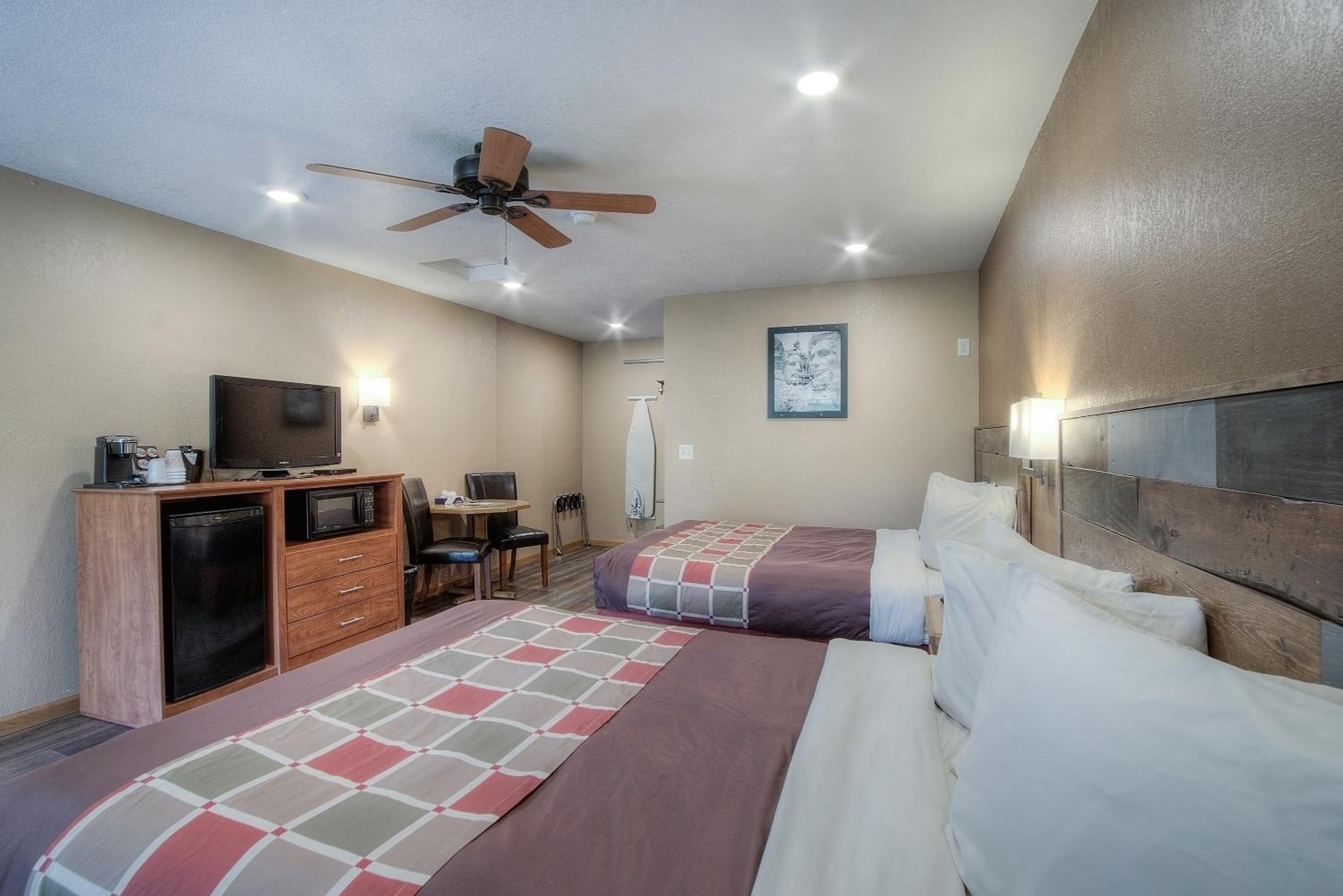 Two Queen Motel Room photo 1