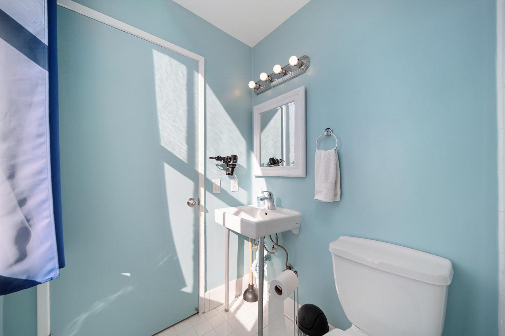 Double Room with Private Bathroom