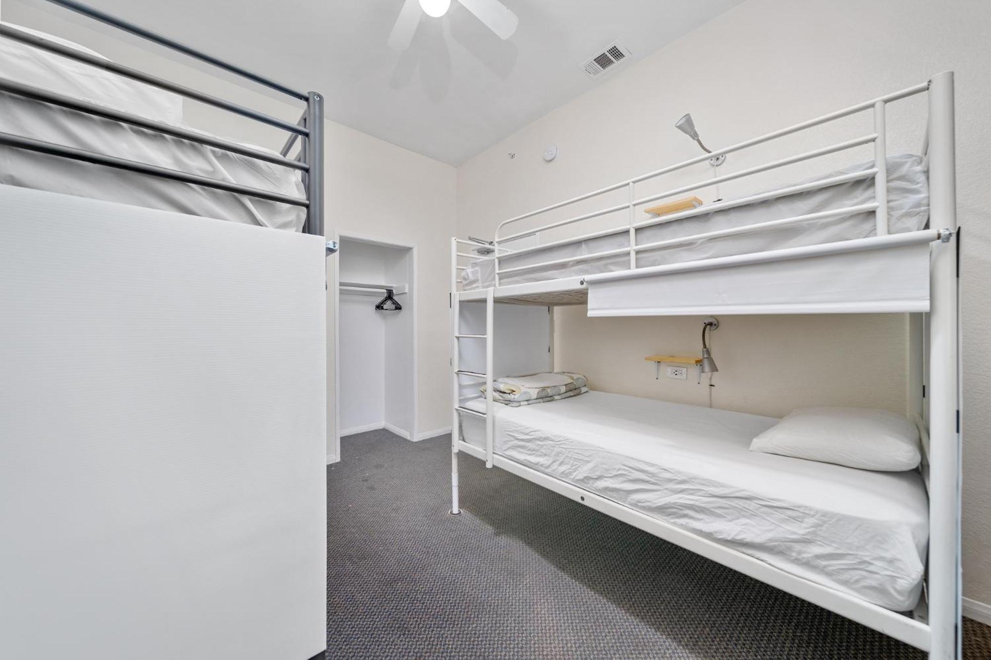 Entire 4-Bed Dorm
