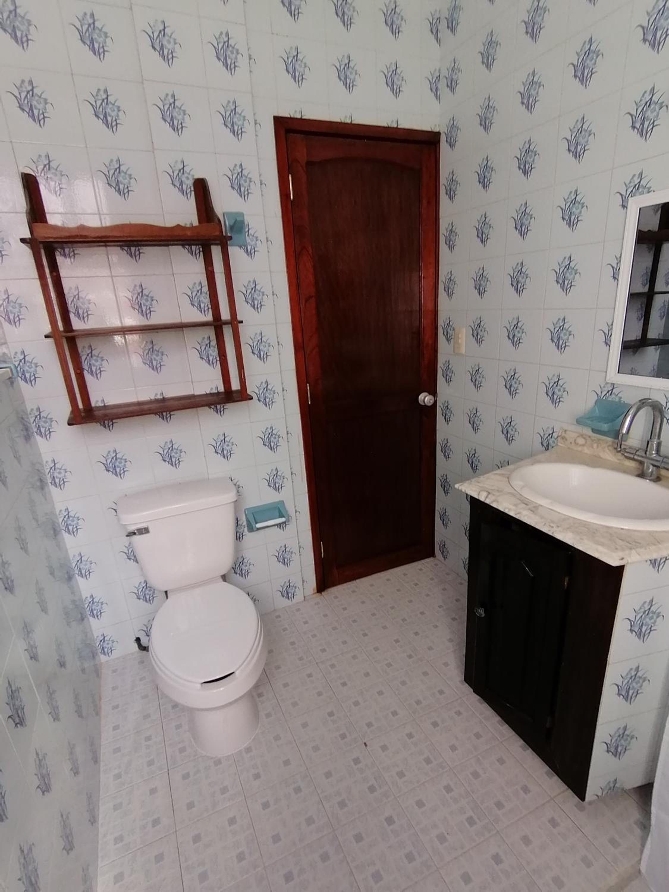 Standard Family Room - Photo 5