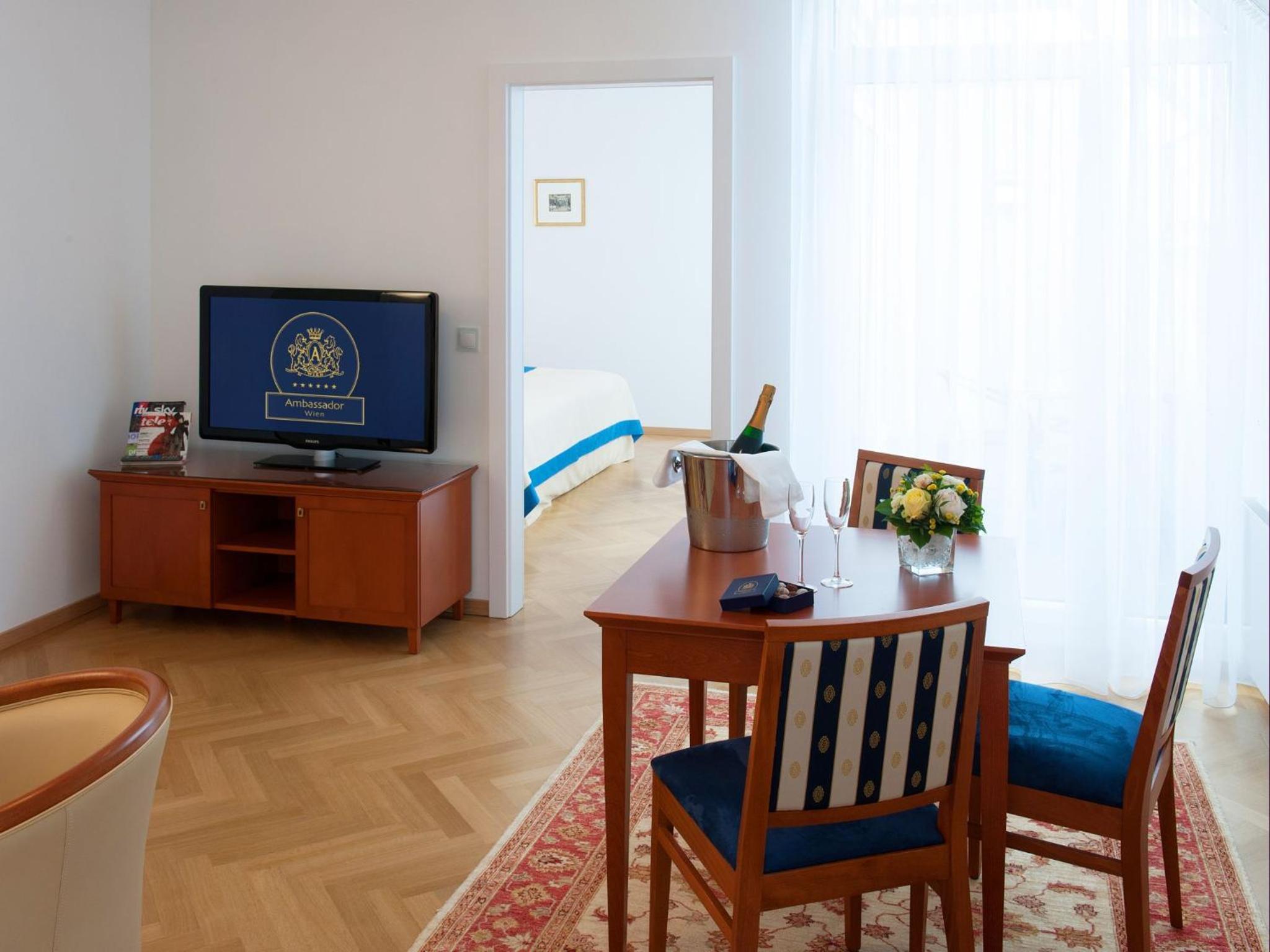 Apartment thumbnail 6