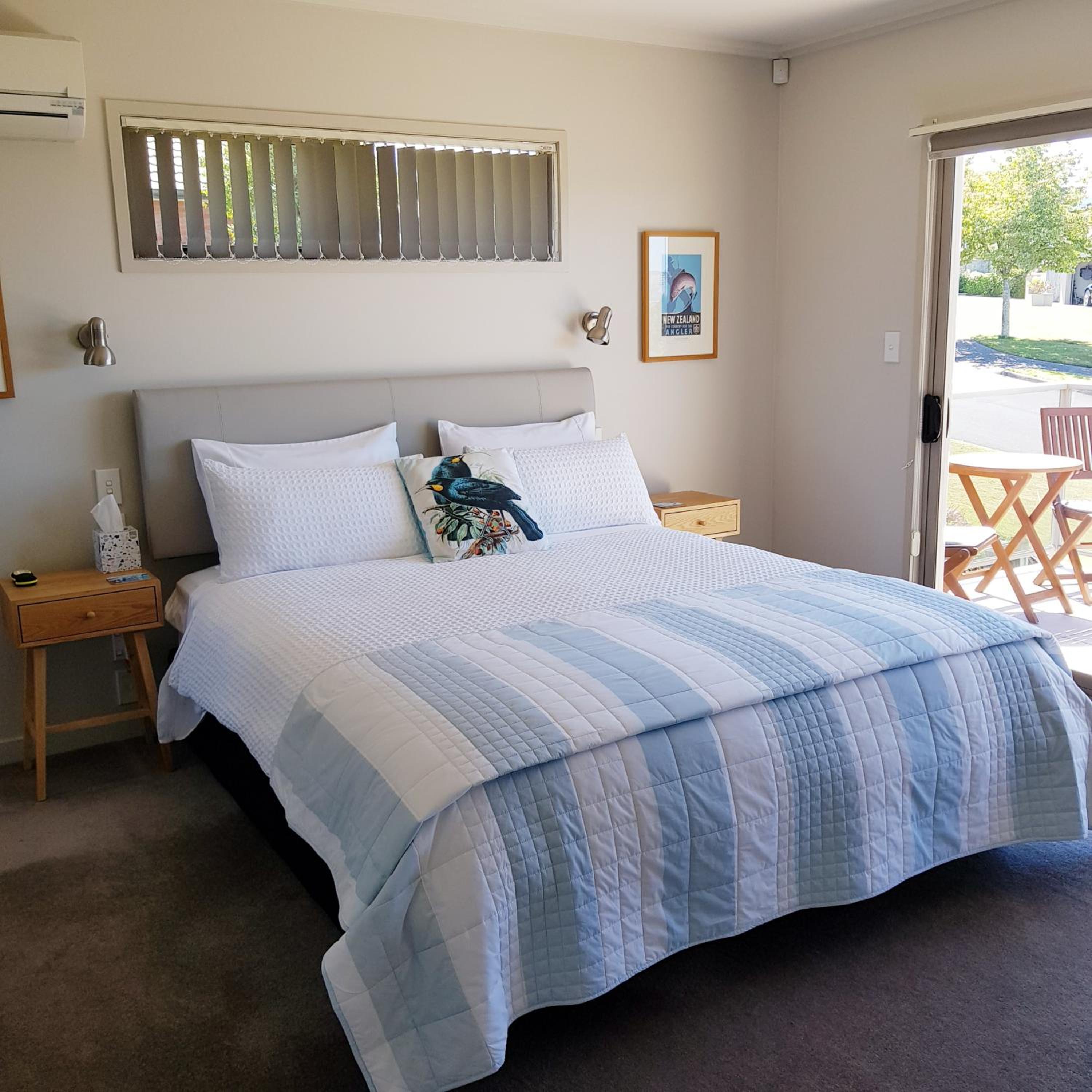 King Room with Balcony photo 2