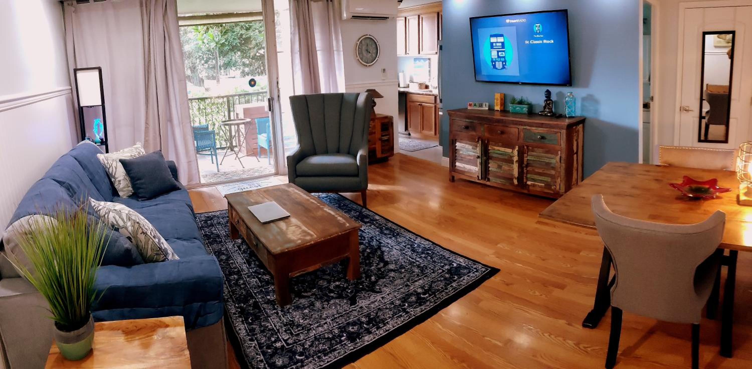 One-Bedroom Apartment - Photo 3