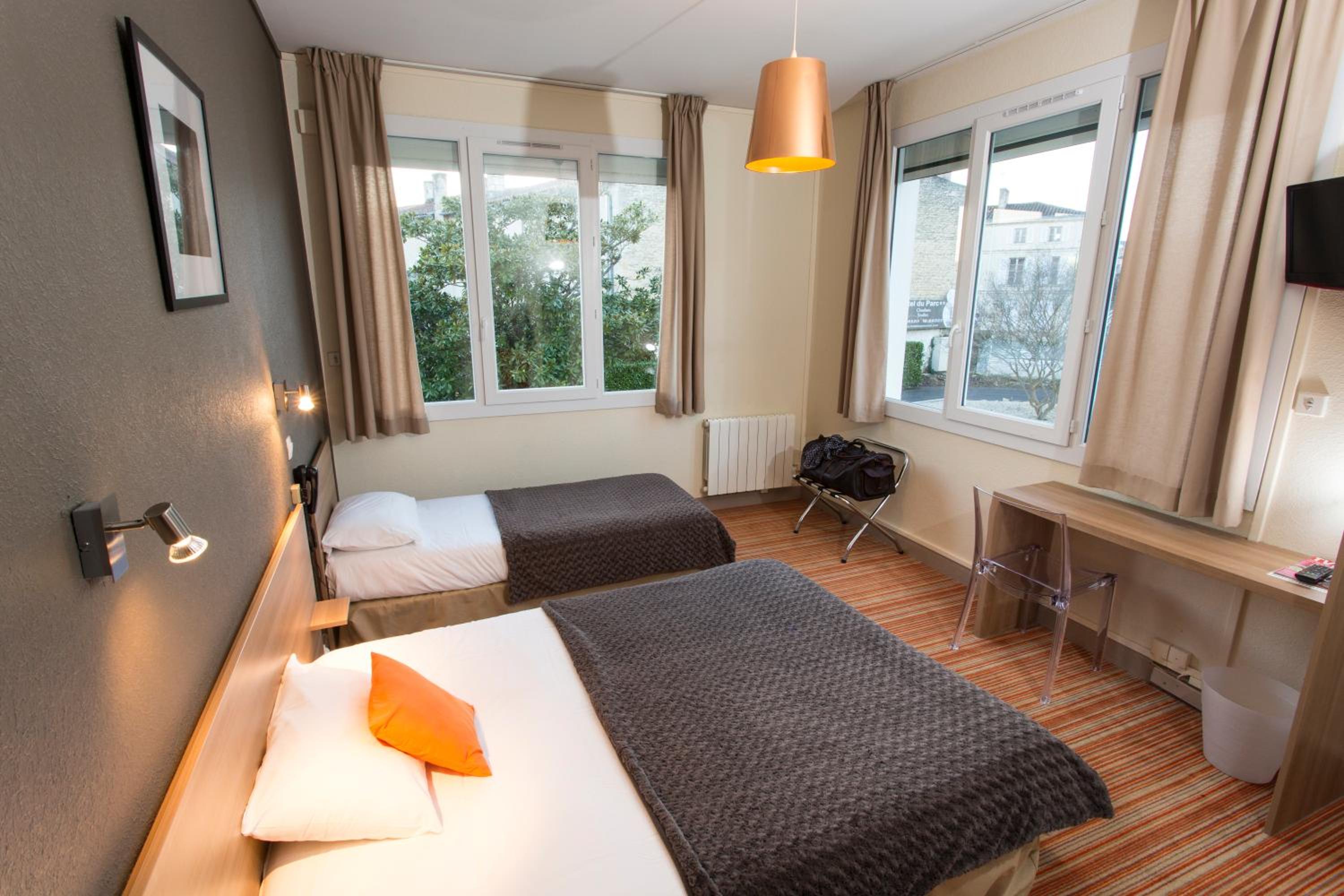 Twin Room - Photo 4