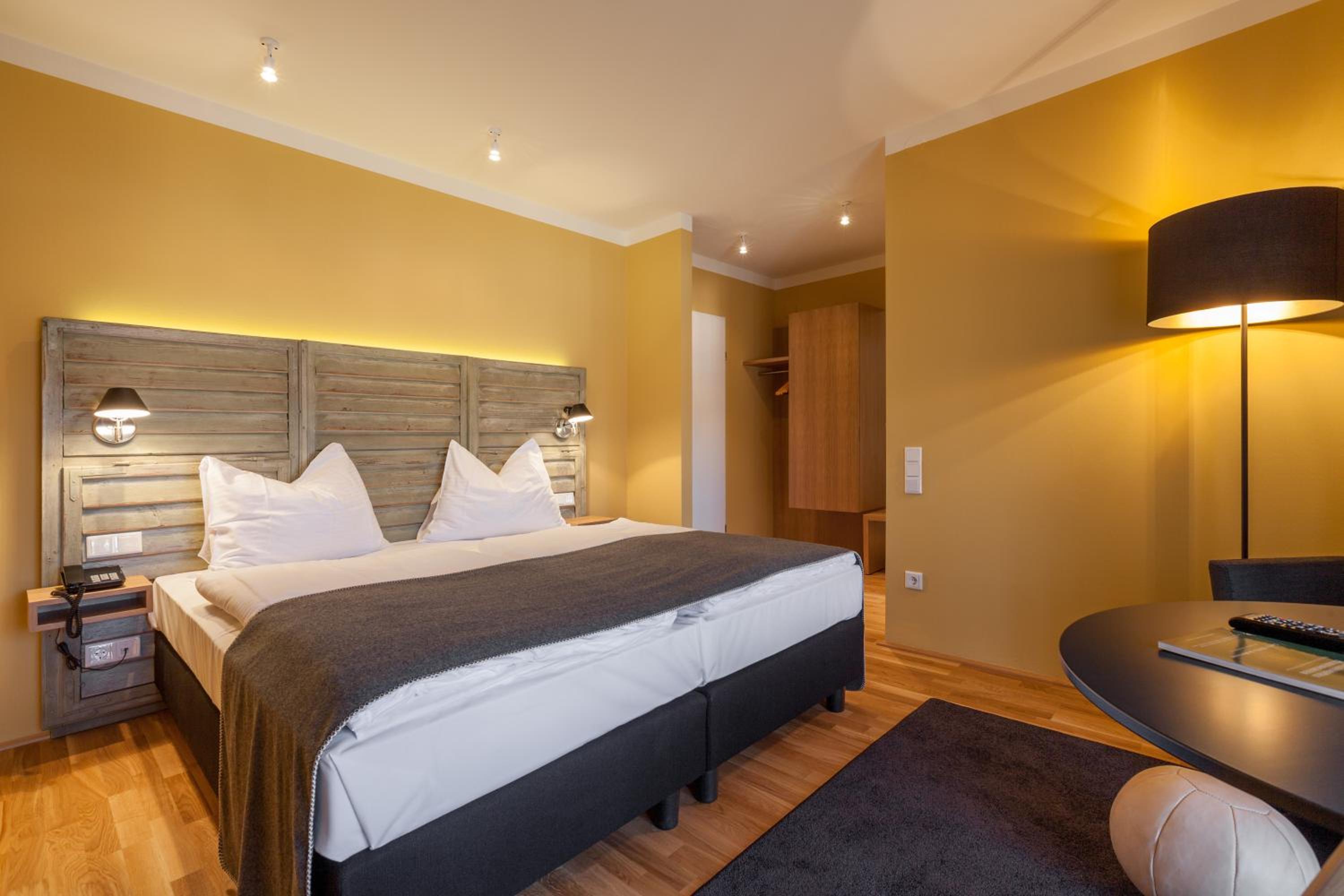 Standard Double Room - Meierhof Building - Photo 1