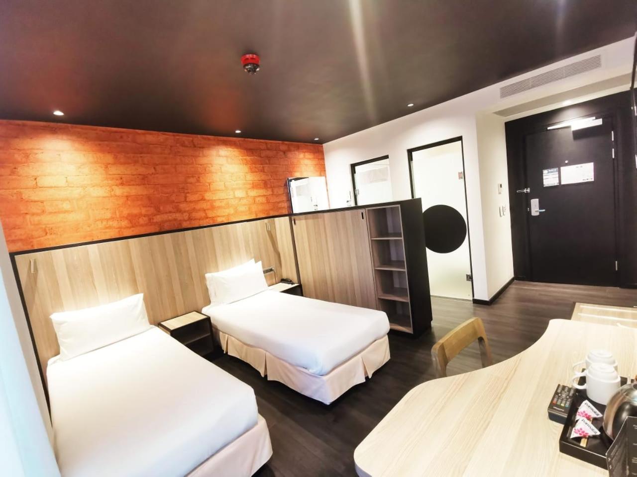 Standard Twin Room photo 3