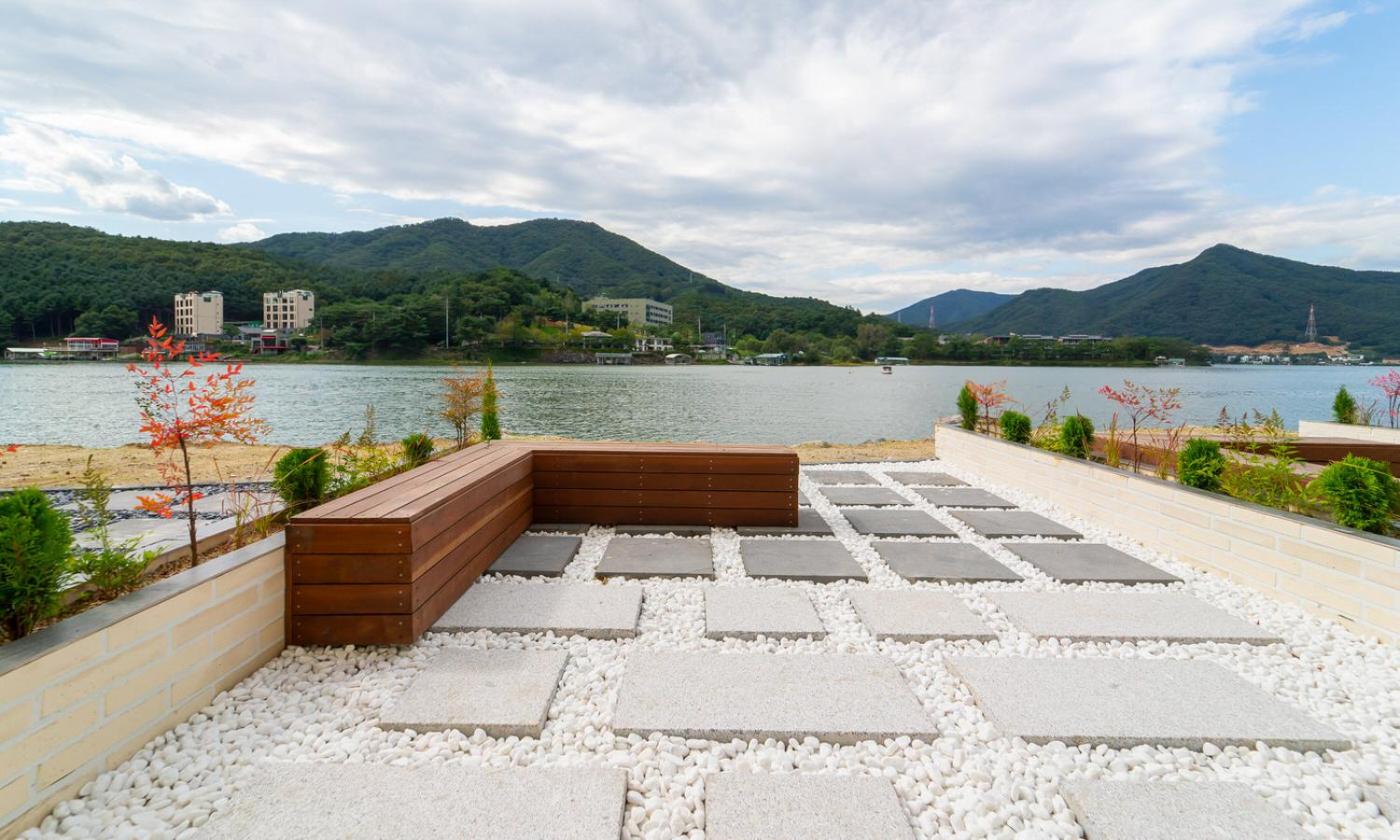 Garden Terrace Design White photo 3