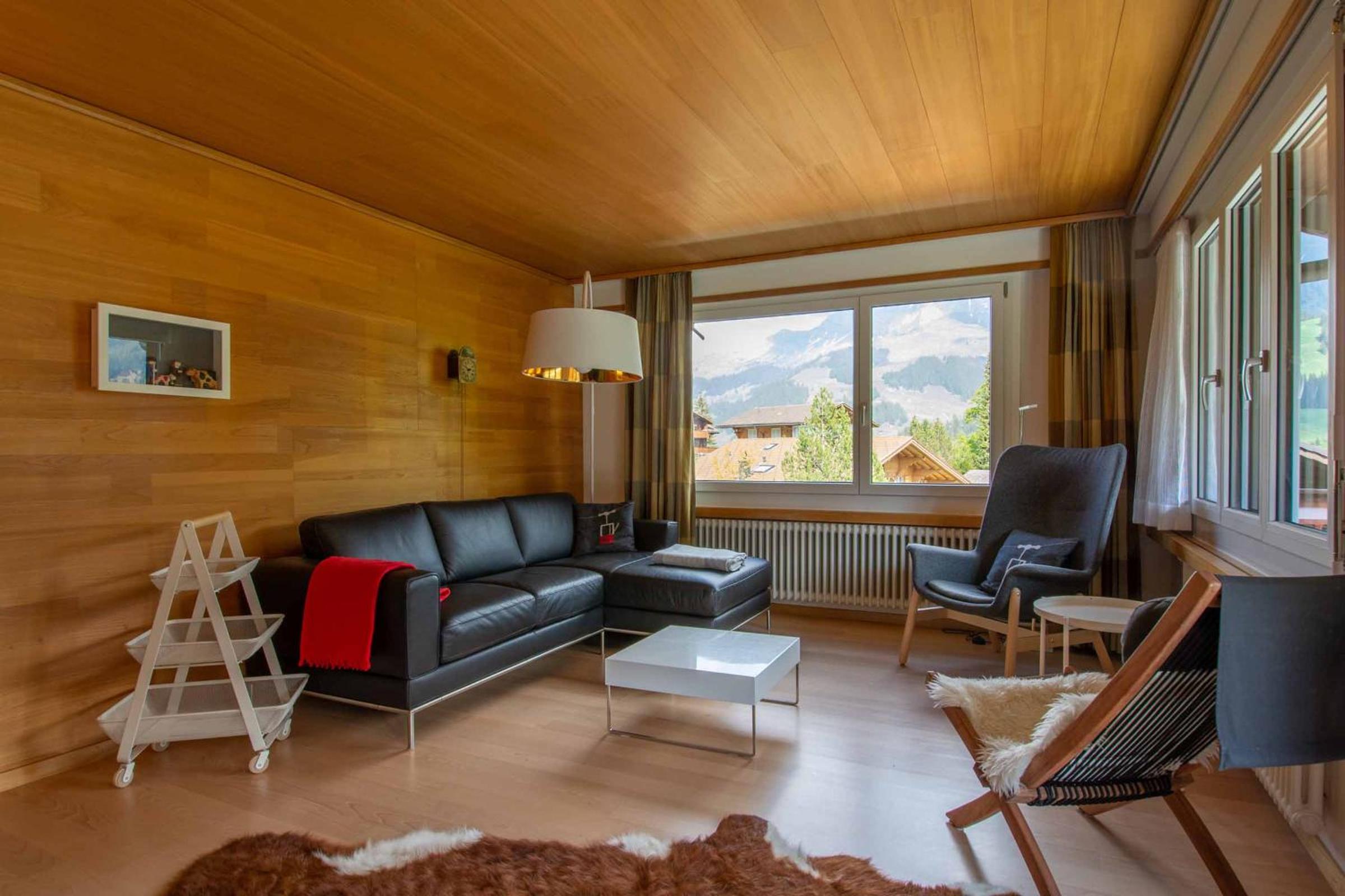 Apartment with Mountain View photo 1