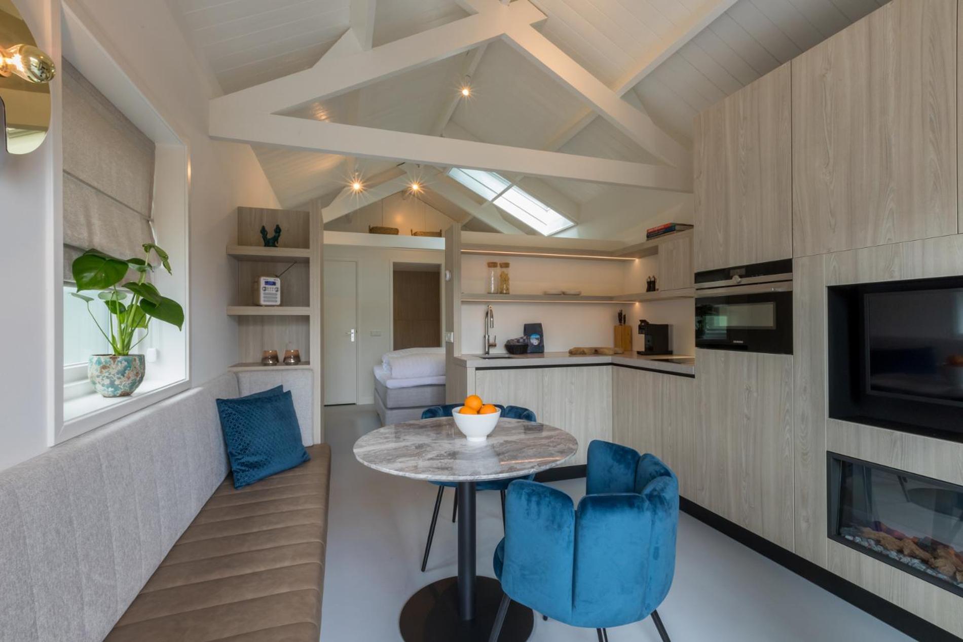 One-Bedroom House photo 1