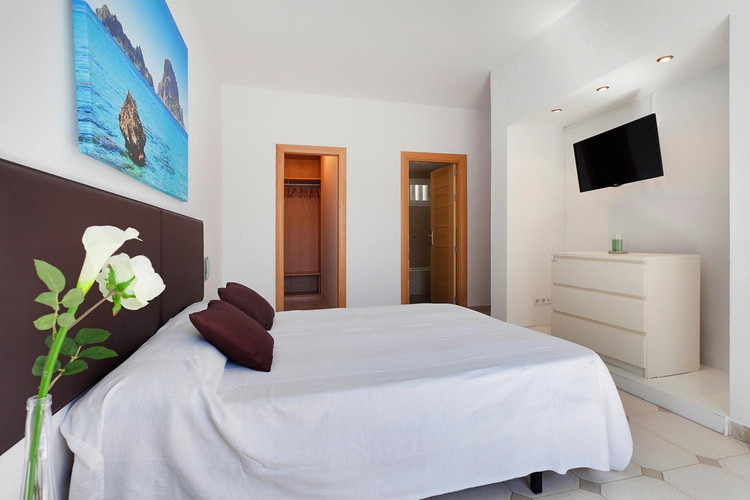 Villa with Private Pool photo 3