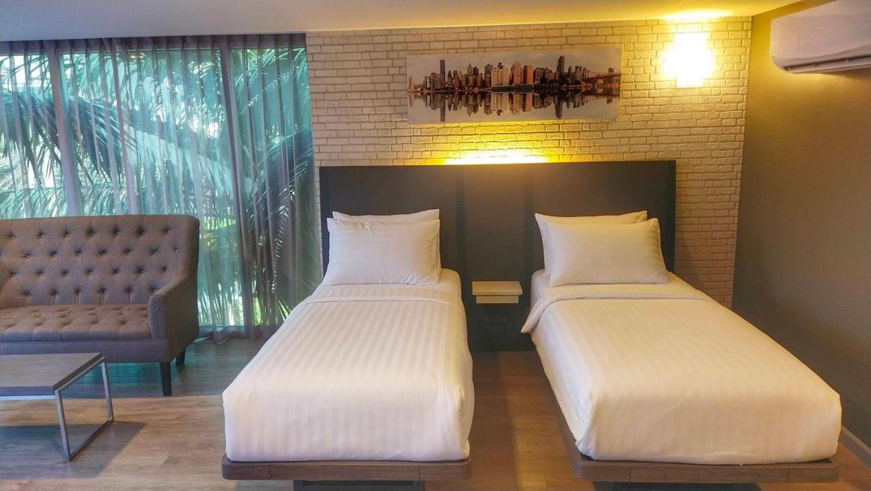 Deluxe Twin Room photo 1
