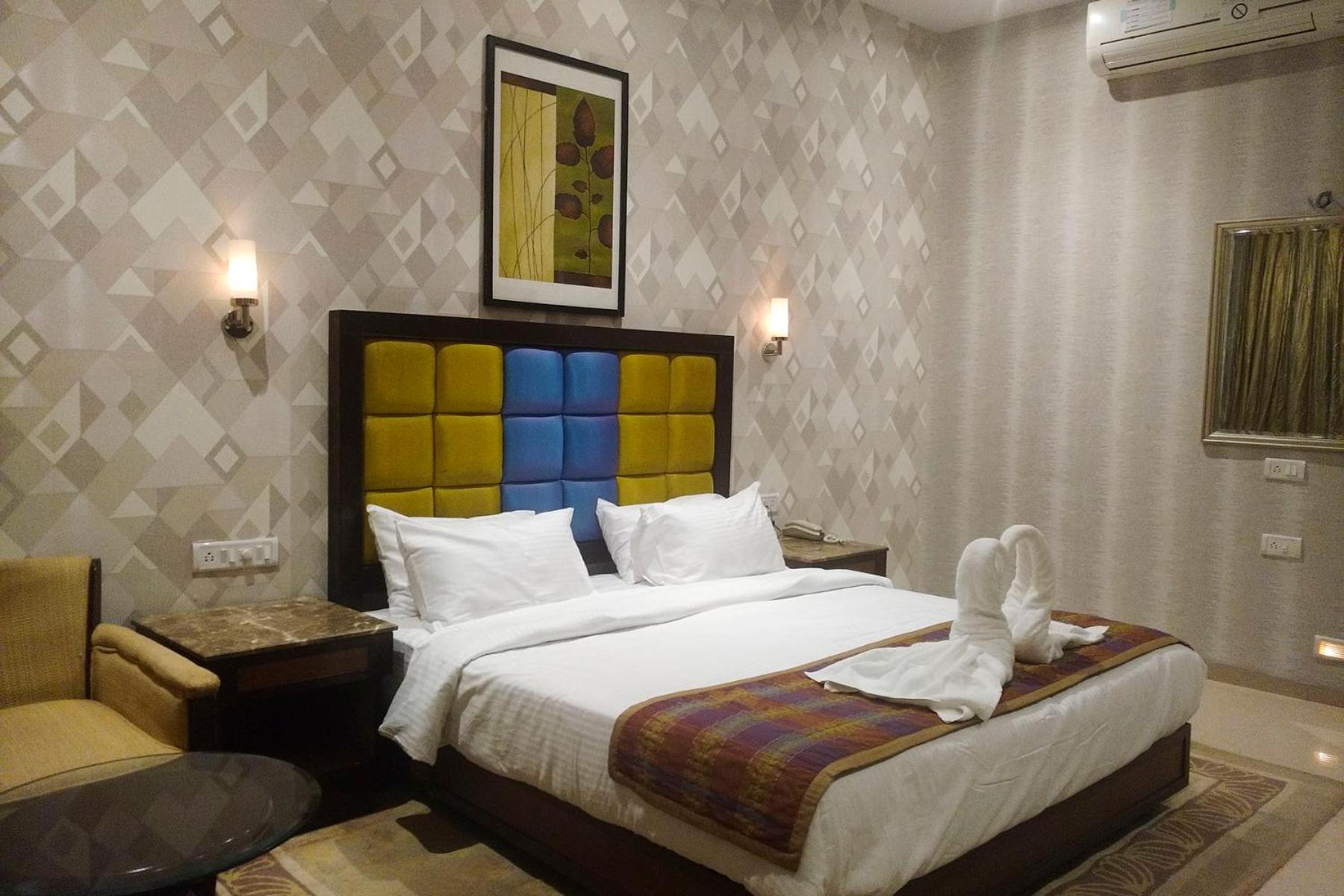 Deluxe Room - Photo 3