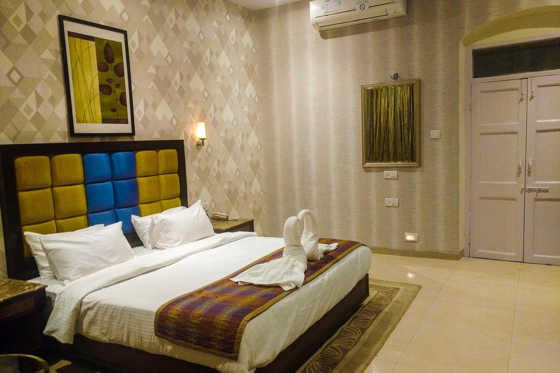 Deluxe Room - Photo 1