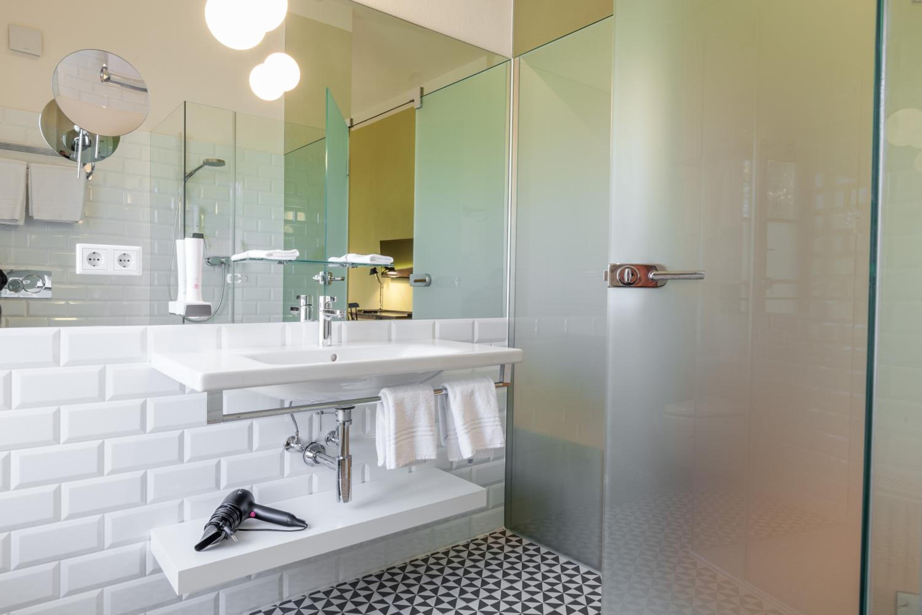 Superior Double Room - Meierhof Building - Photo 2