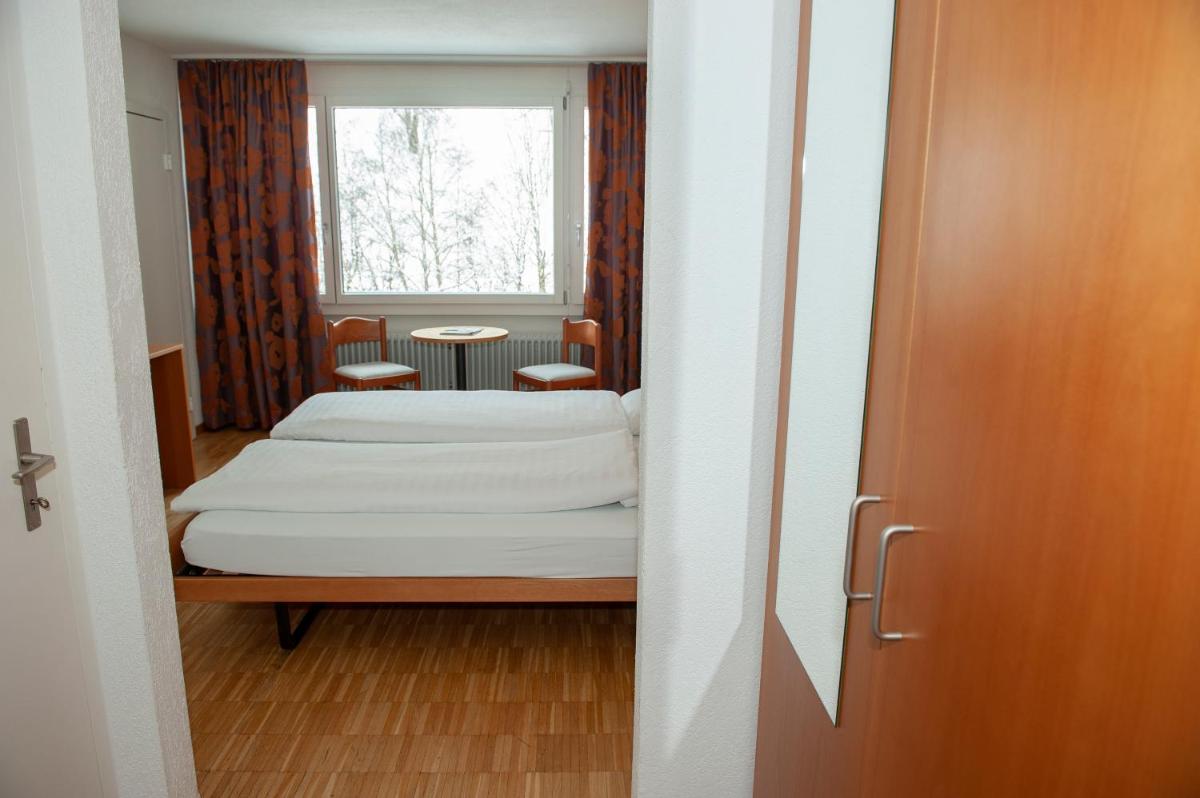 Standard Double Room - Photo 3
