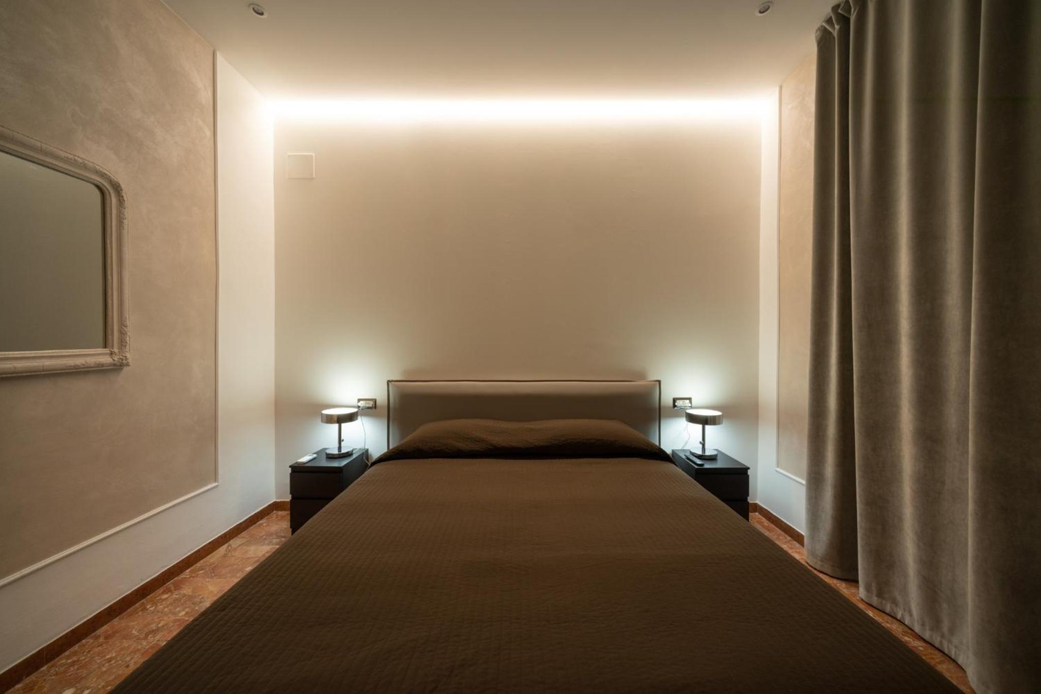 Large Double or Twin Room - Photo 1