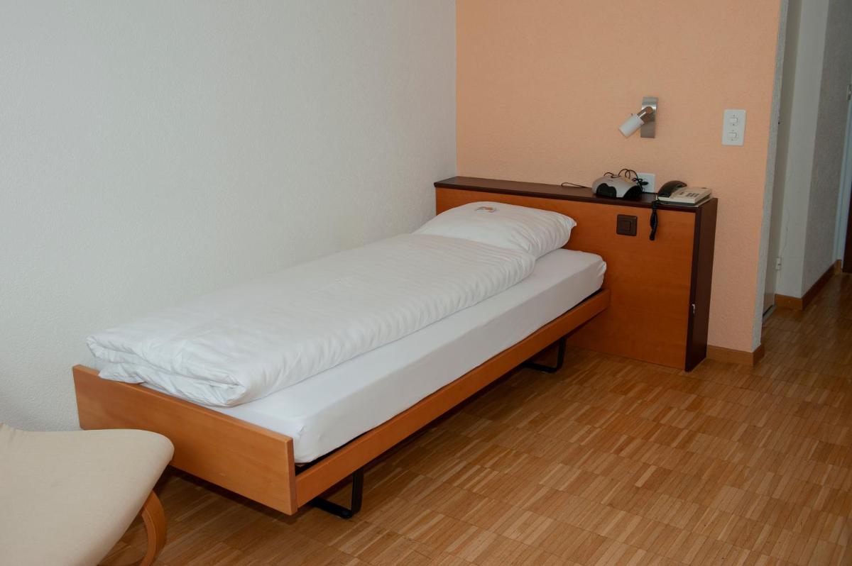Single Room photo 2
