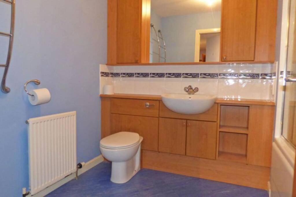 Two-Bedroom Apartment - Photo 4