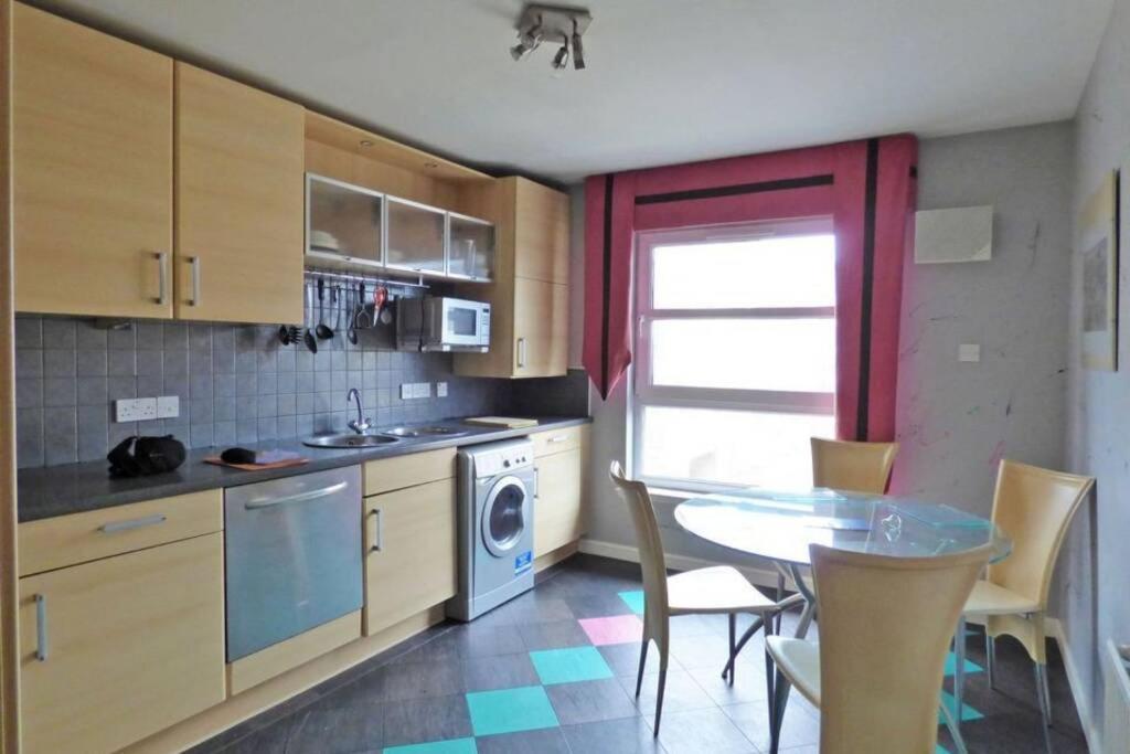 Two-Bedroom Apartment - Photo 7